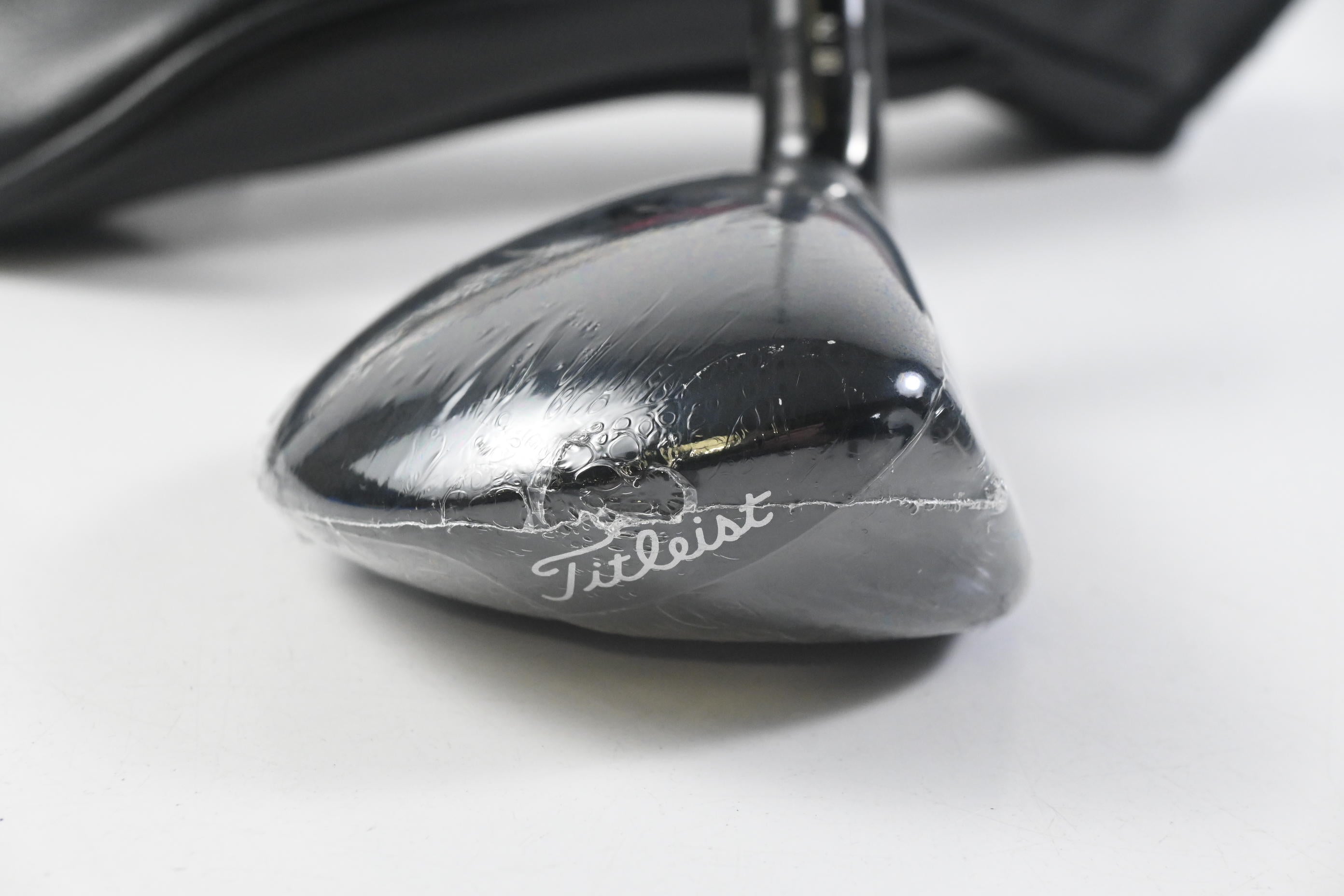 Ladies Titleist GT1 #6 Hybrid / 26 Degree / Ladies Flex Aldila Ascent 40 Shaft