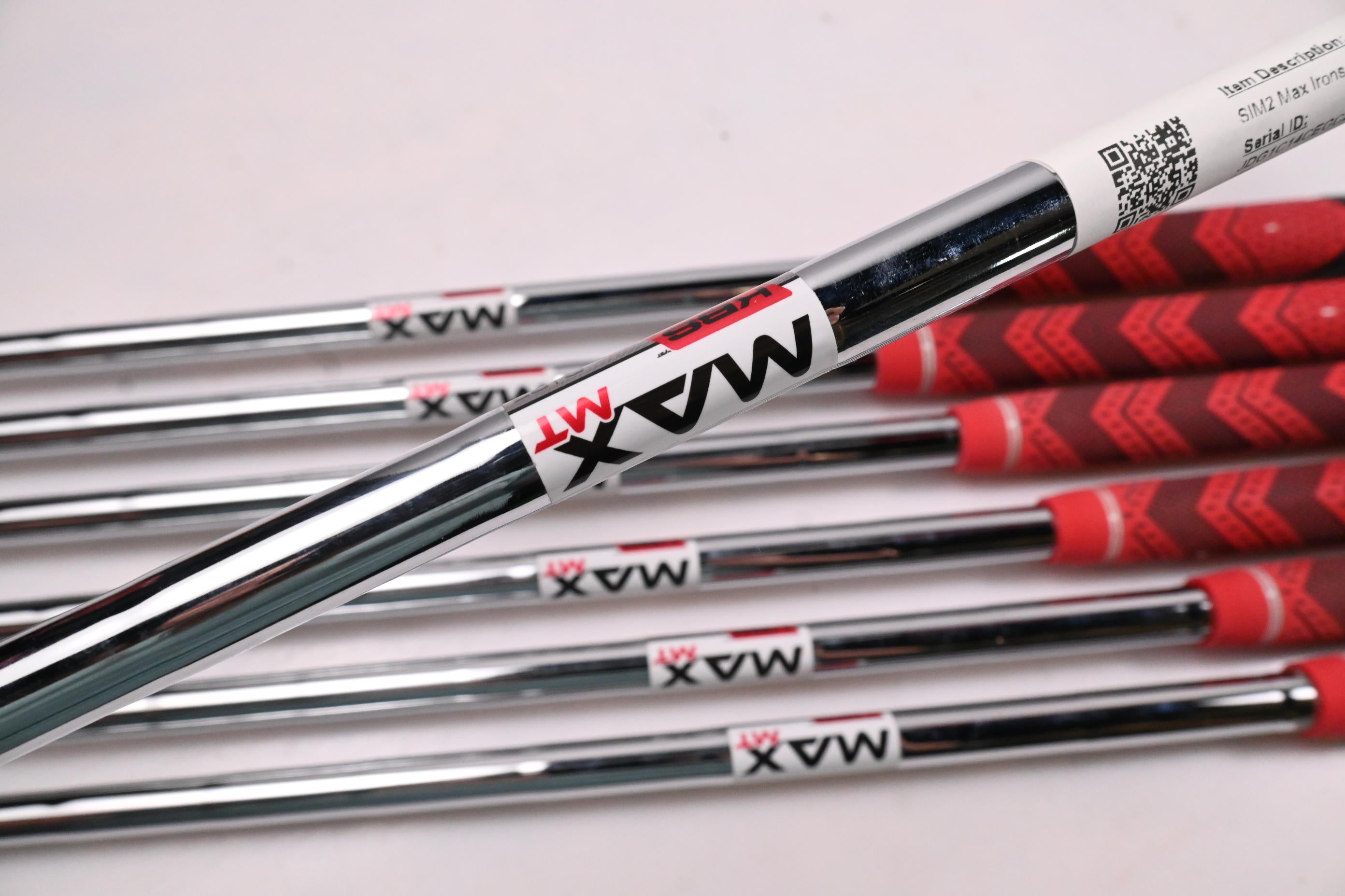 Taylormade SIM2 Max Irons / 4-PW / Regular Flex KBS Max MT 85 Shafts