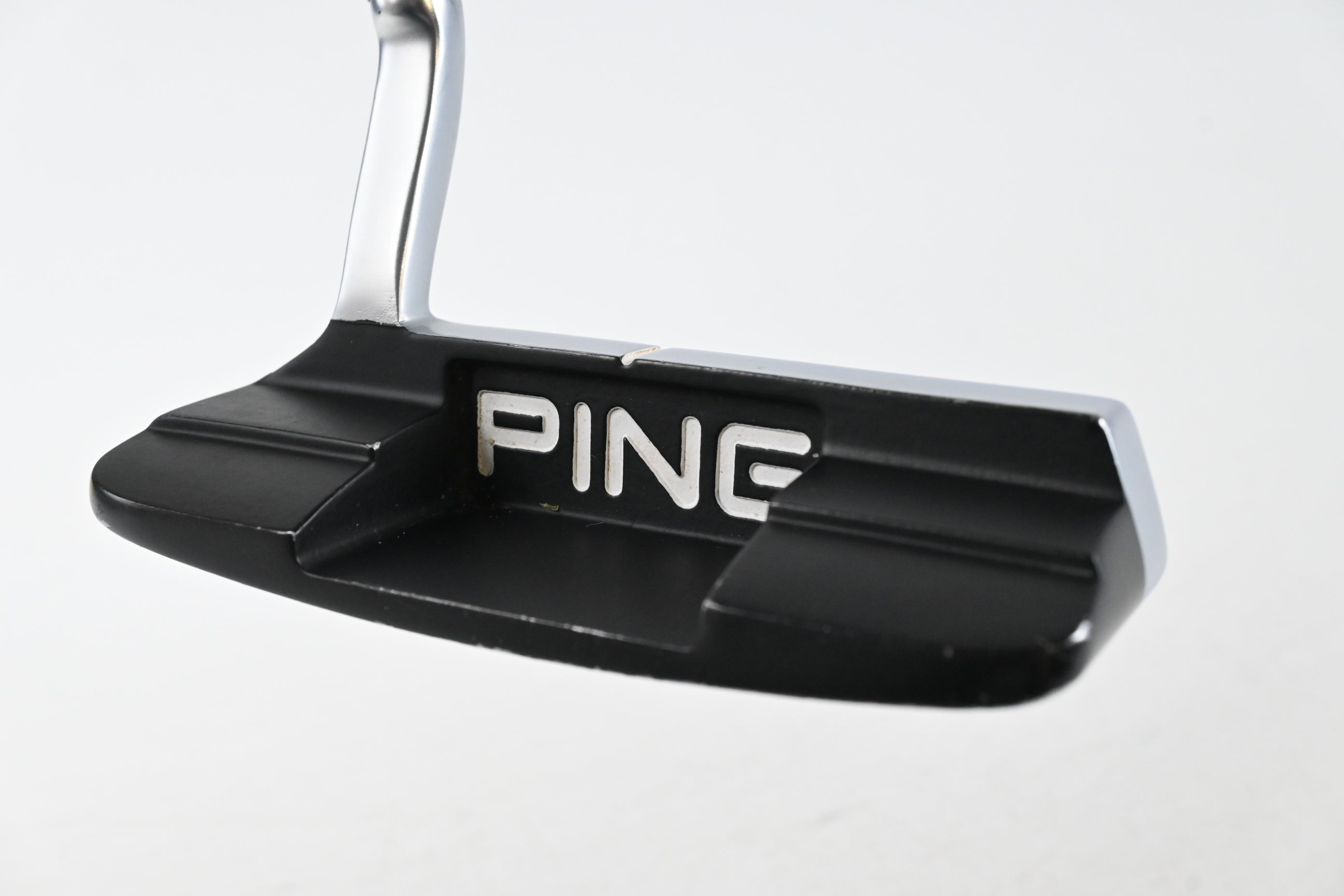 Ping Kushin 4 2023 Putter / 34 Inch