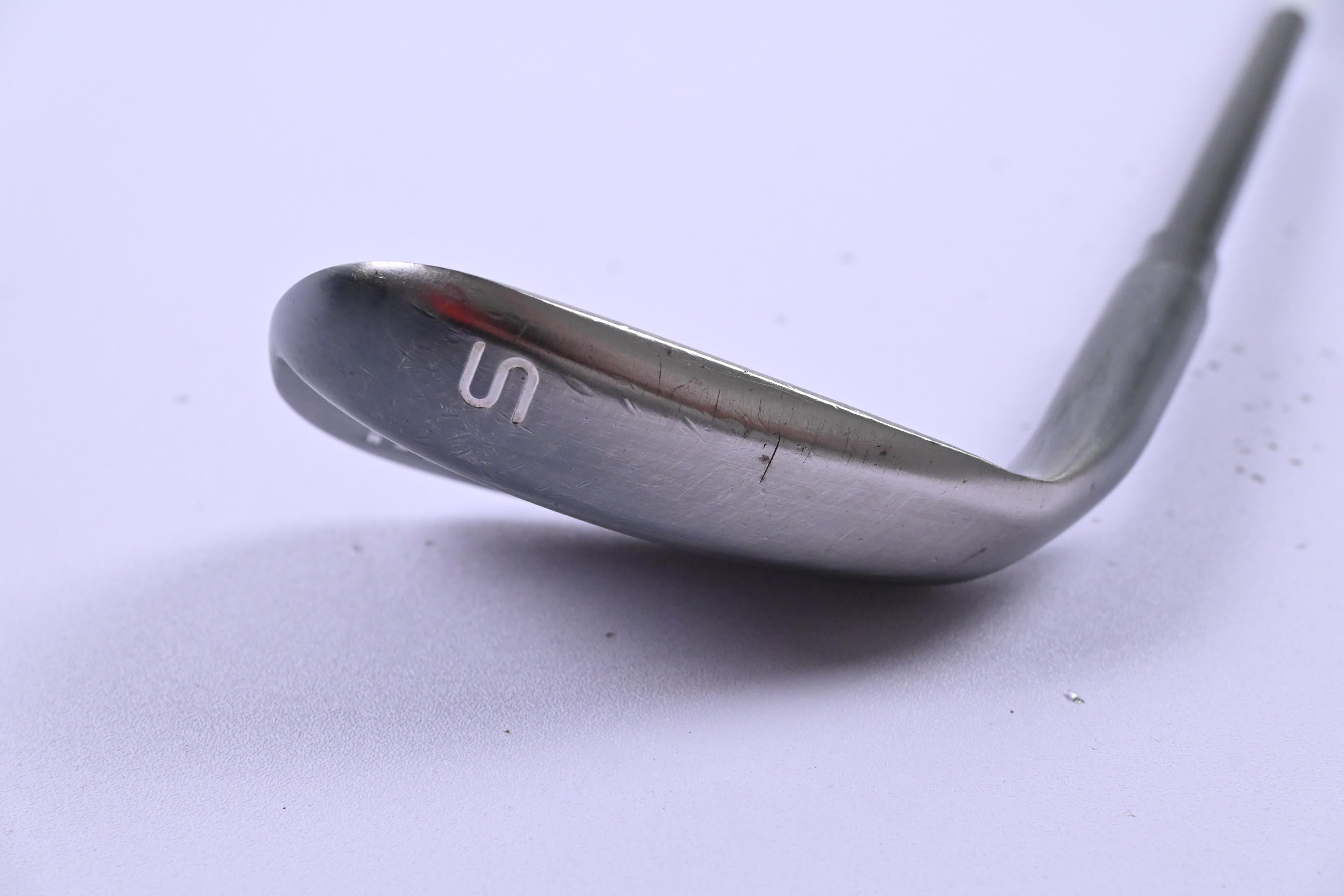 Avoda Origin Sand Wedge / 54 Degree / Stiff Flex AXIOM VeloCore 105 Shaft