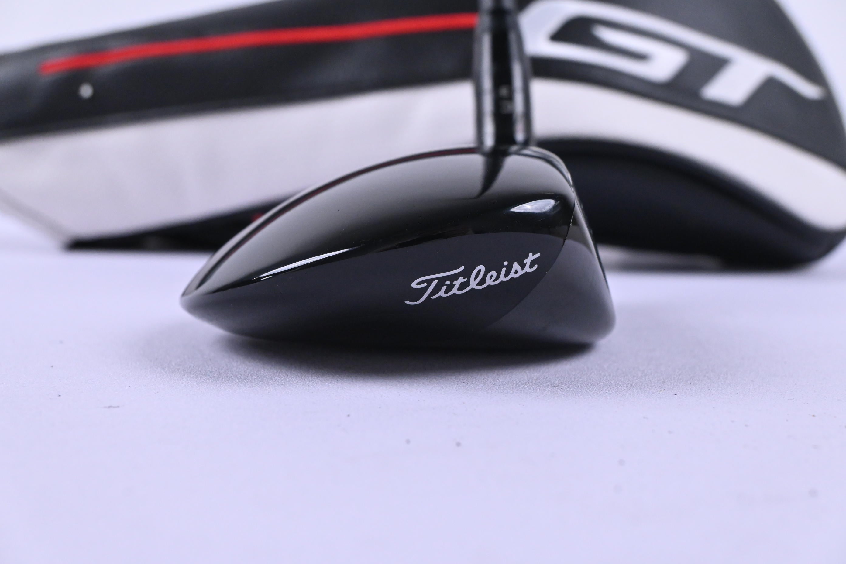 Titleist GT2 #5 Wood / 18 Degree / Regular Flex Aldila NV Green 65 Shaft