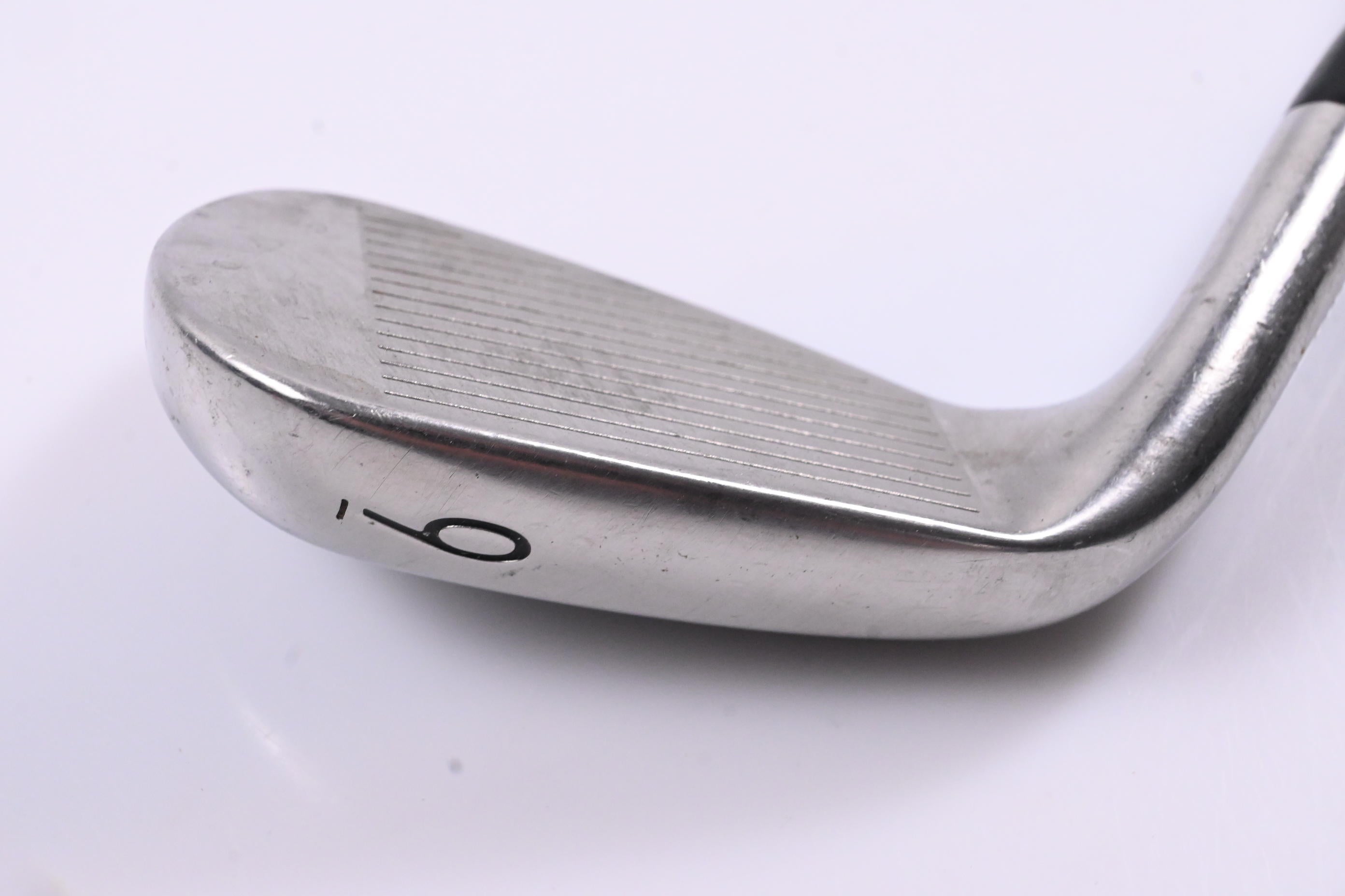 Titleist T300 2019 #9 Iron / Regular Flex AMT Tour White R300 Shaft
