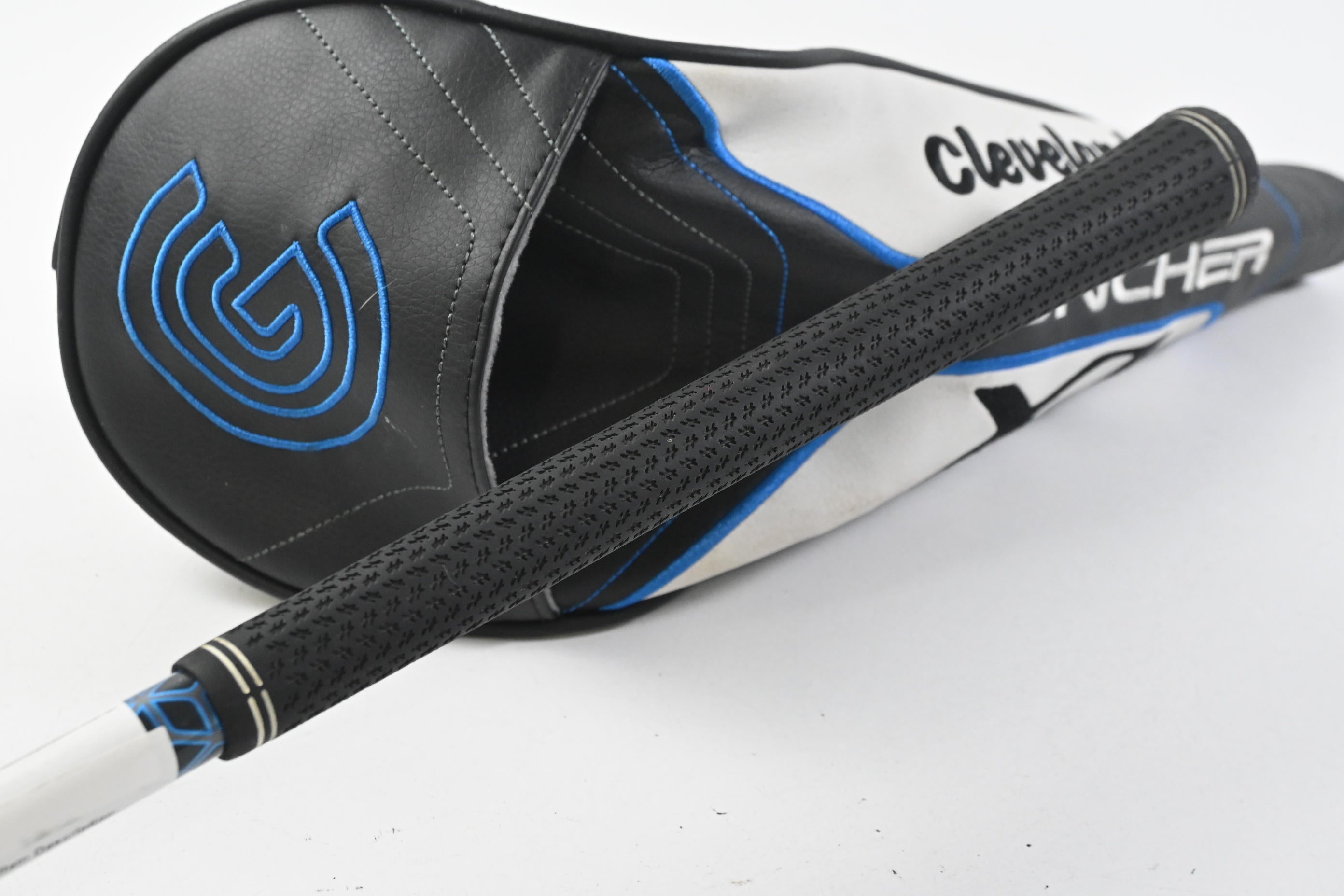 Cleveland Launcher XL Driver / 10.5 Degree / Regular Flex Cypher 50 Shaft