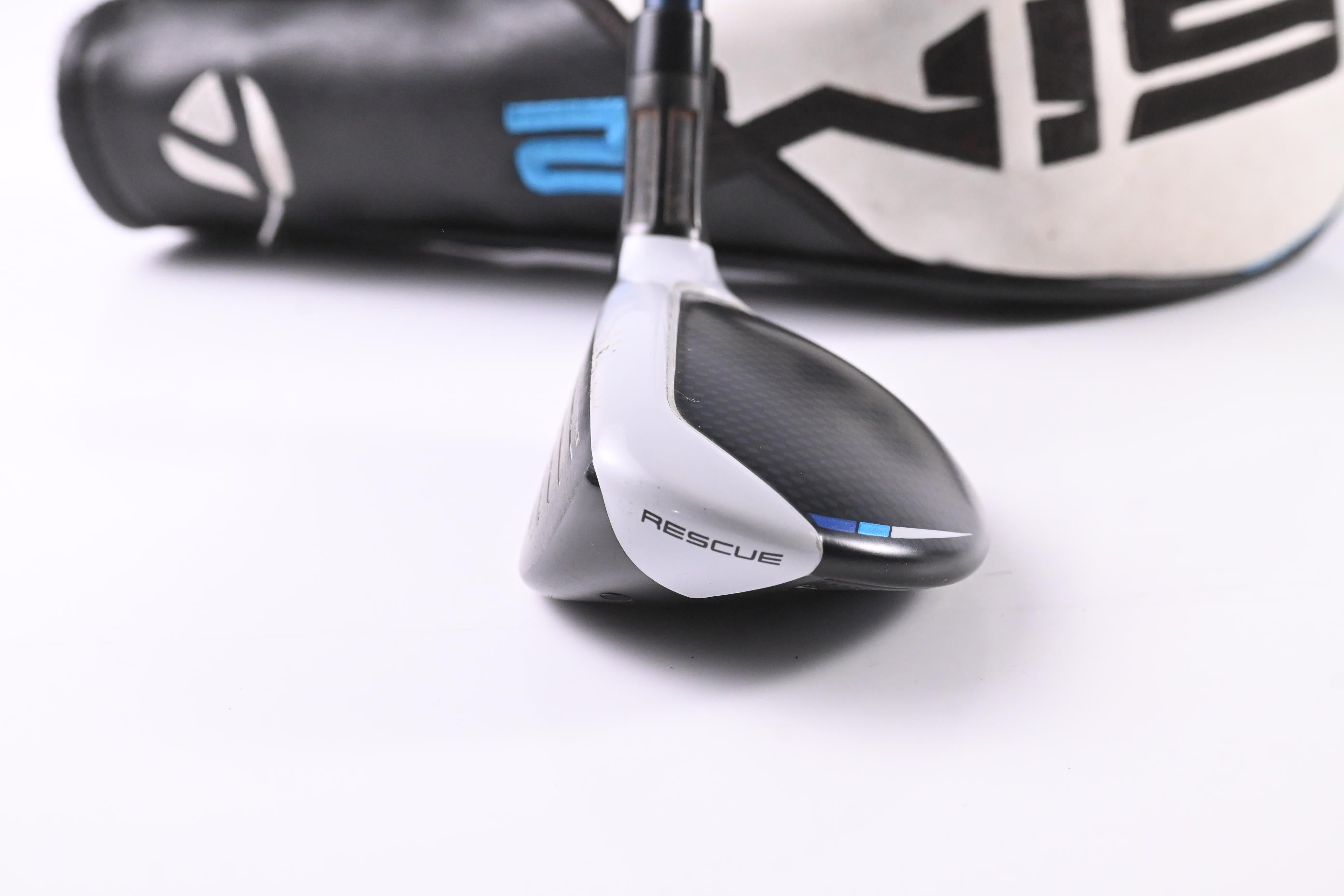 Left Hand Taylormade SIM2 Max #3 Hybrid / 19 Degree / Regular Flex Ventus Blue 6