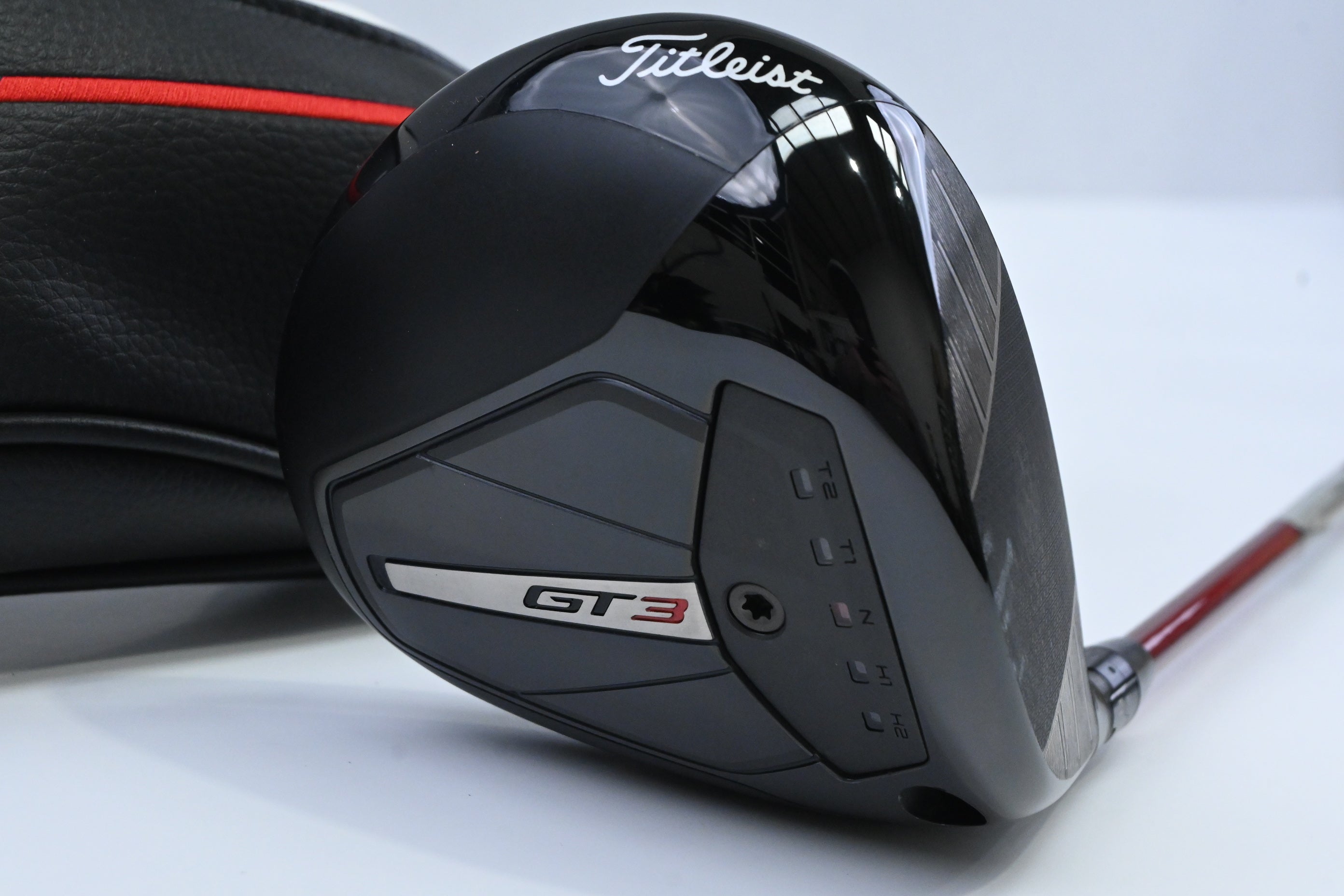 Titleist GT3 Driver / 9 Degree / Regular Flex Denali Red 50 Shaft