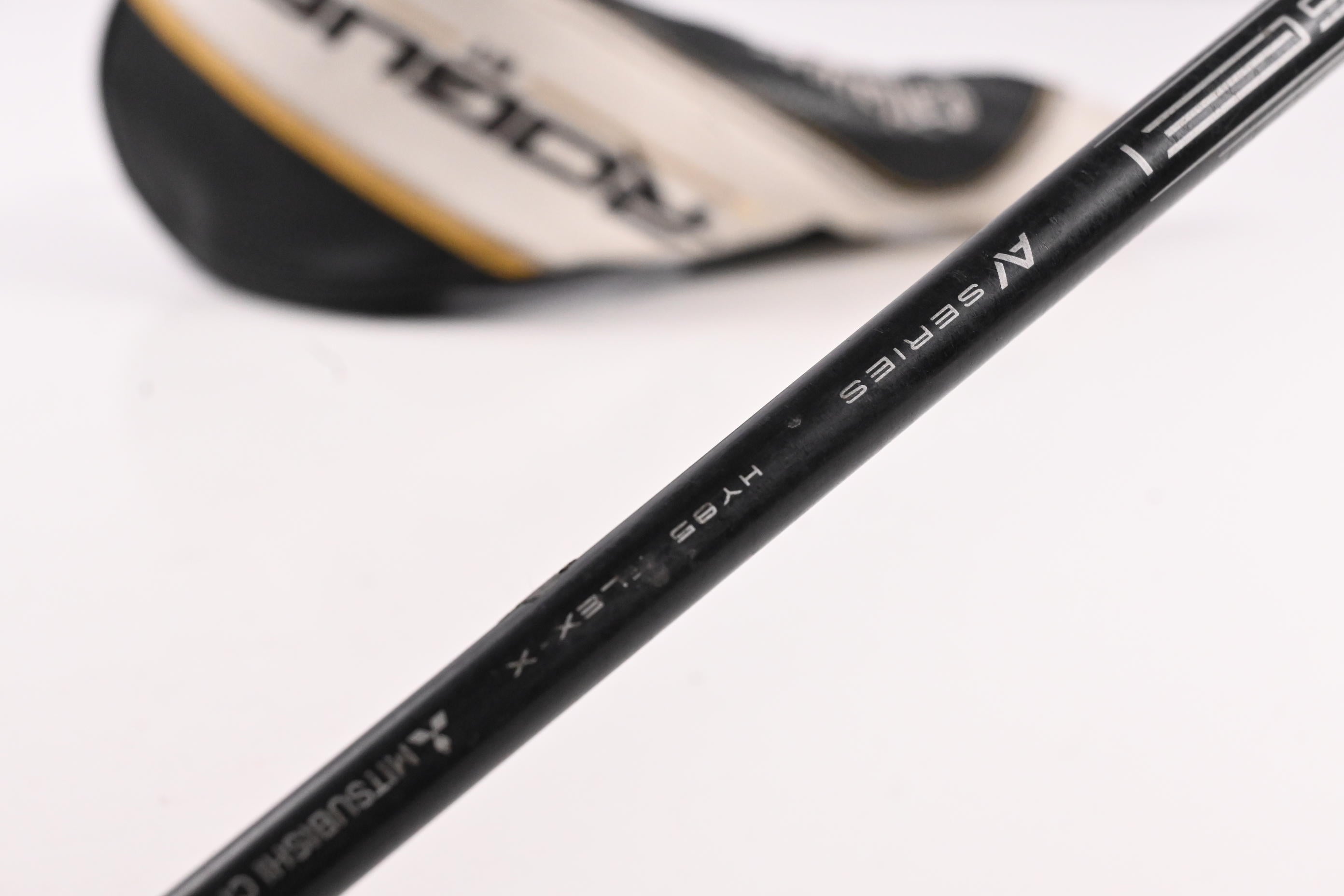 Callaway Rogue ST Pro #2 Hybrid / 18 Degree / X-Flex Tensei AV White 85 Shaft
