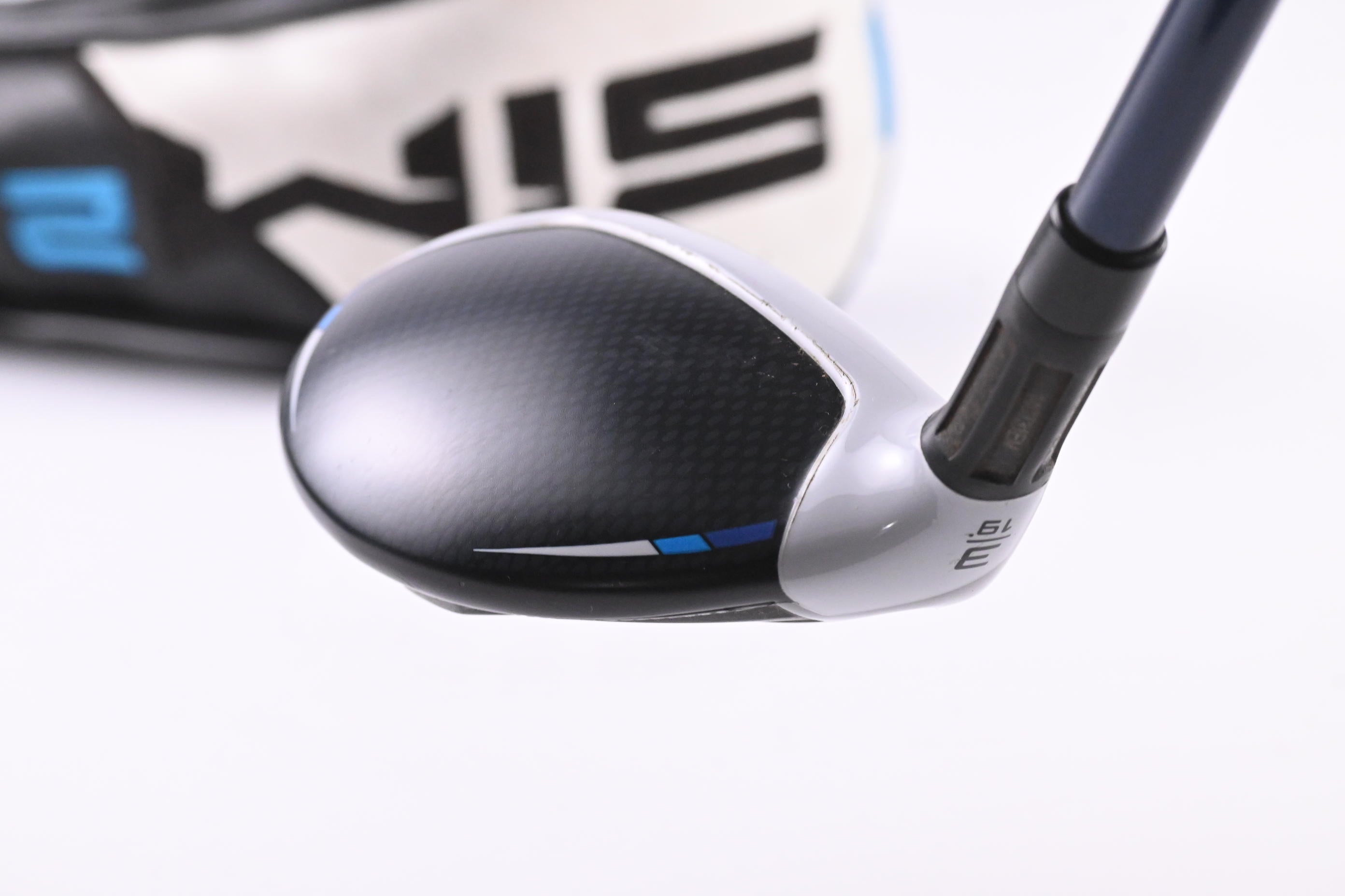 Left Hand Taylormade SIM2 Max #3 Hybrid / 19 Degree / Regular Flex Ventus Blue 6