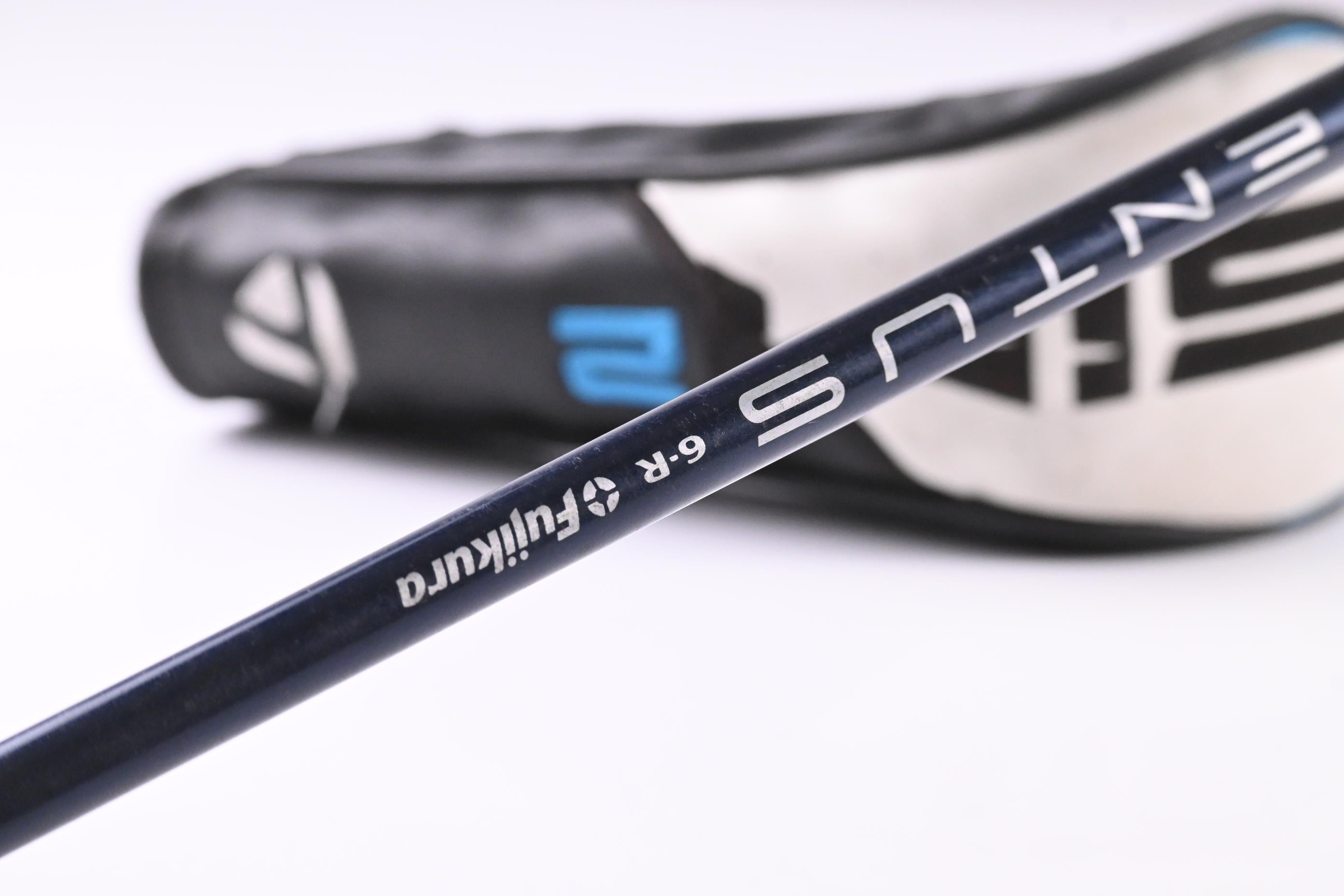 Left Hand Taylormade SIM2 Max #3 Hybrid / 19 Degree / Regular Flex Ventus Blue 6