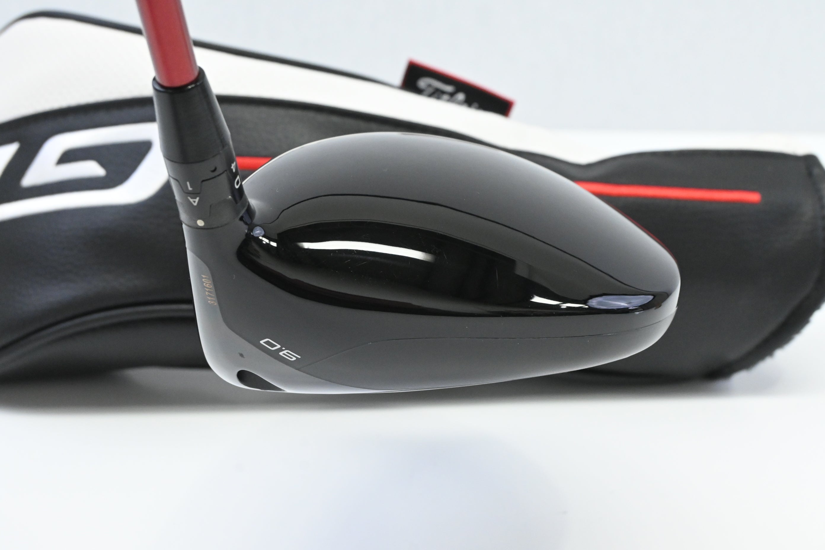 Titleist GT3 Driver / 9 Degree / Regular Flex Denali Red 50 Shaft