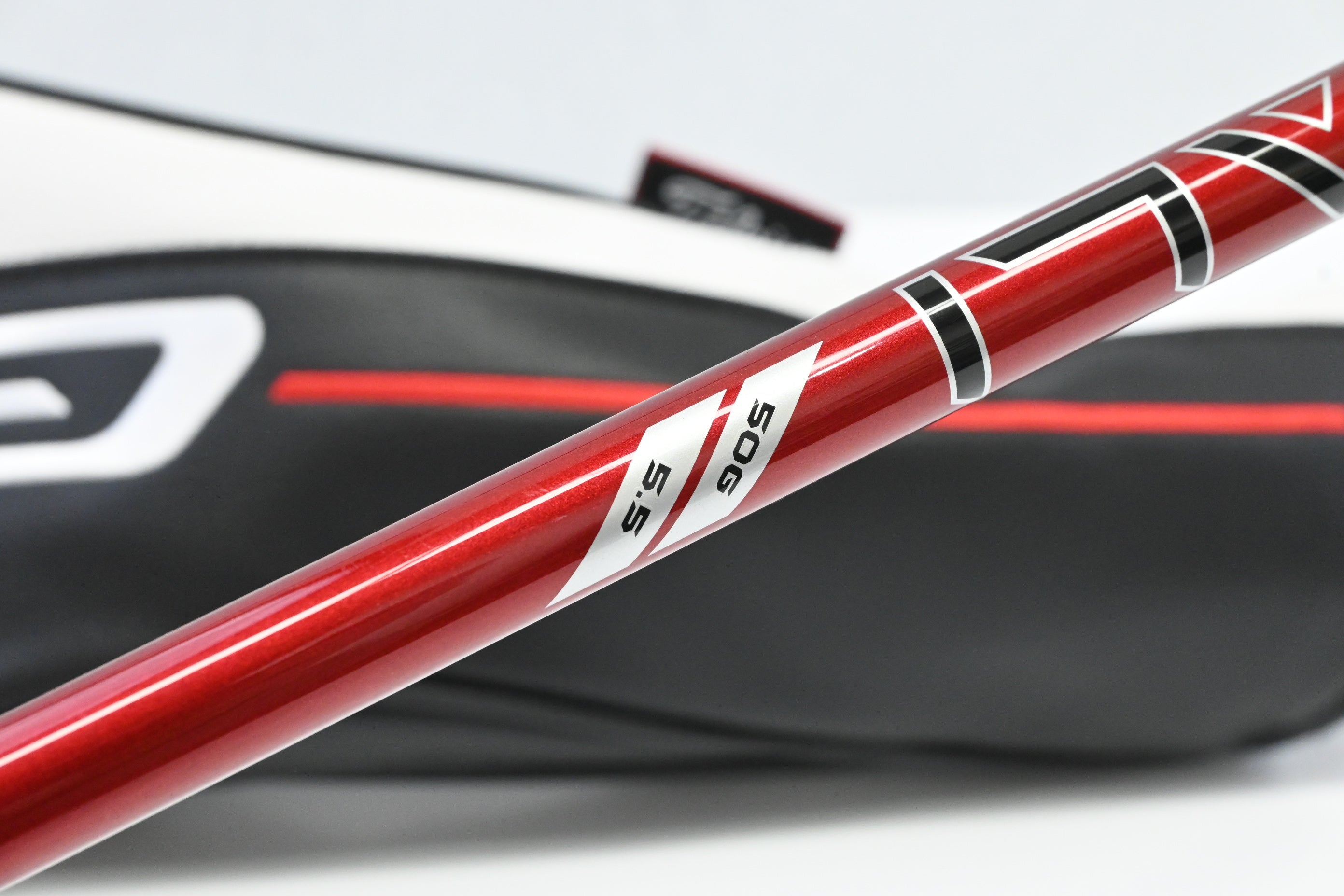 Titleist GT3 Driver / 9 Degree / Regular Flex Denali Red 50 Shaft