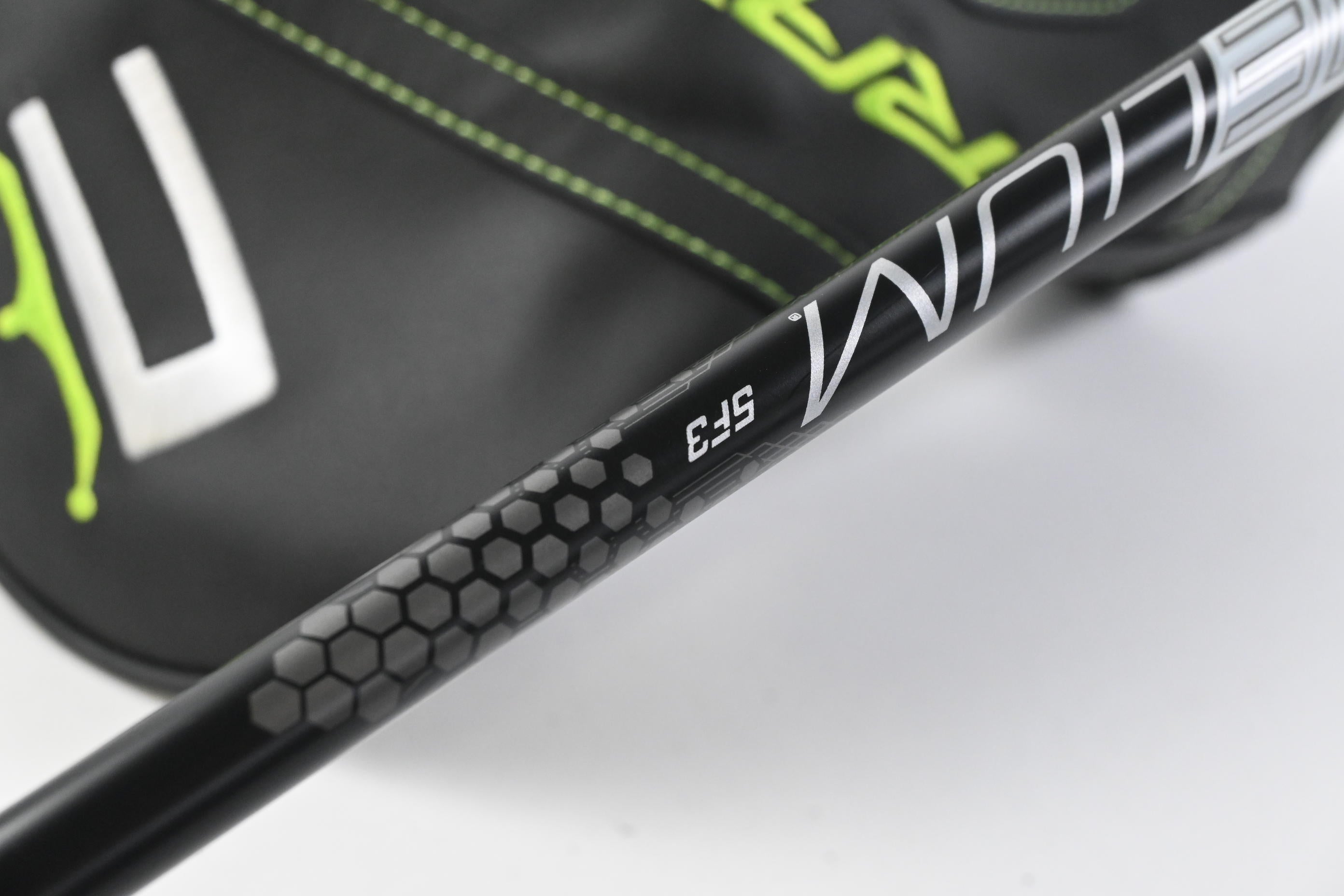 Cobra King Radspeed Driver / 10.5 Degree / Regular Flex Helium Black 5 Shaft