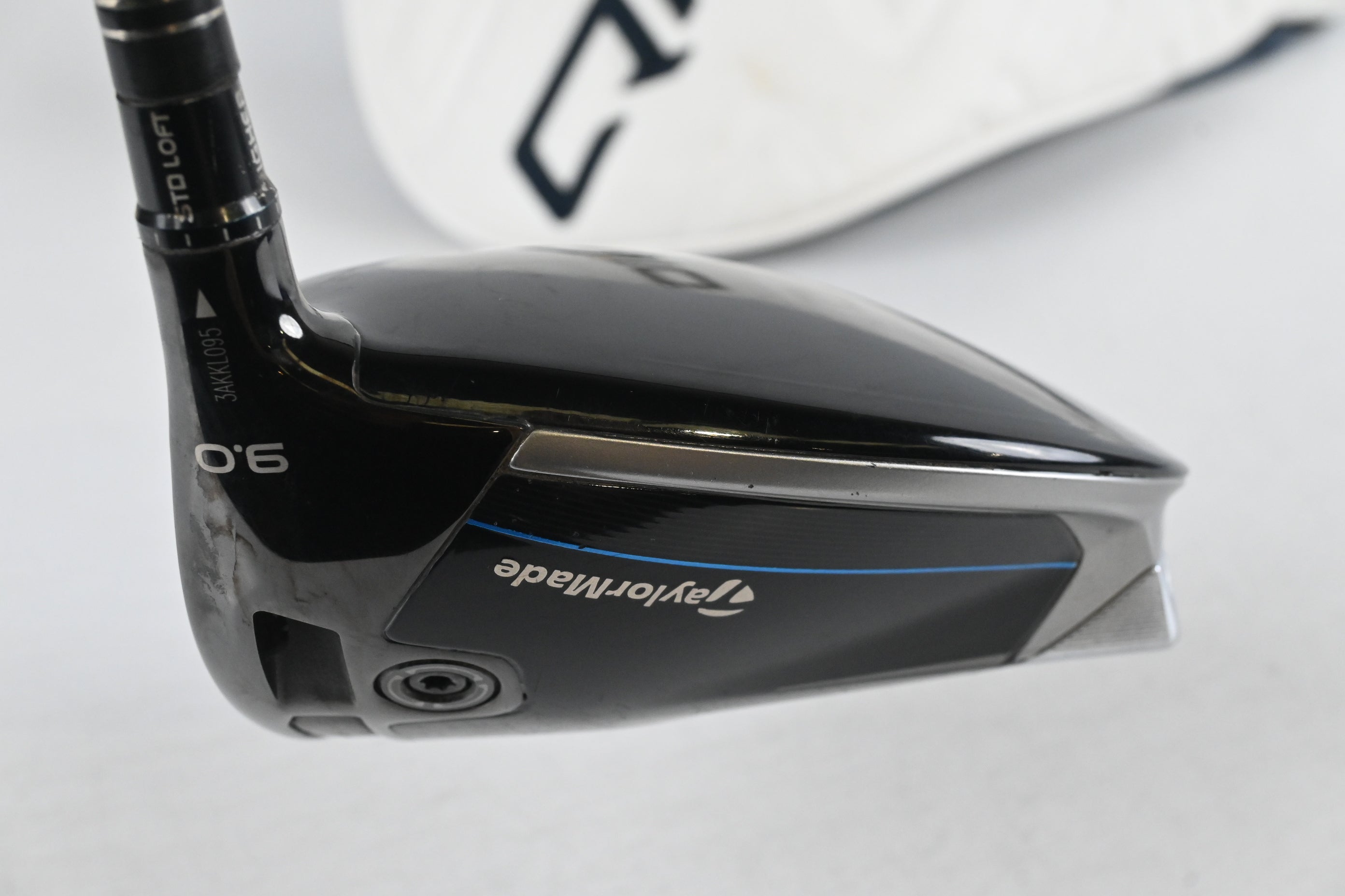 Taylormade Qi10 Driver / 9 Degree / Stiff Flex Tour AD GP-6 Shaft