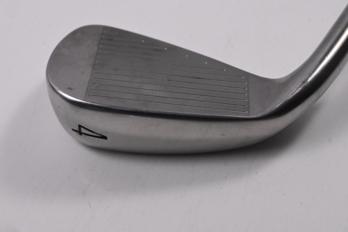 Wilson DYNAPWR #4 Iron / 19 Degree / Regular Flex UST Mamiya Recoil HDC DART 70