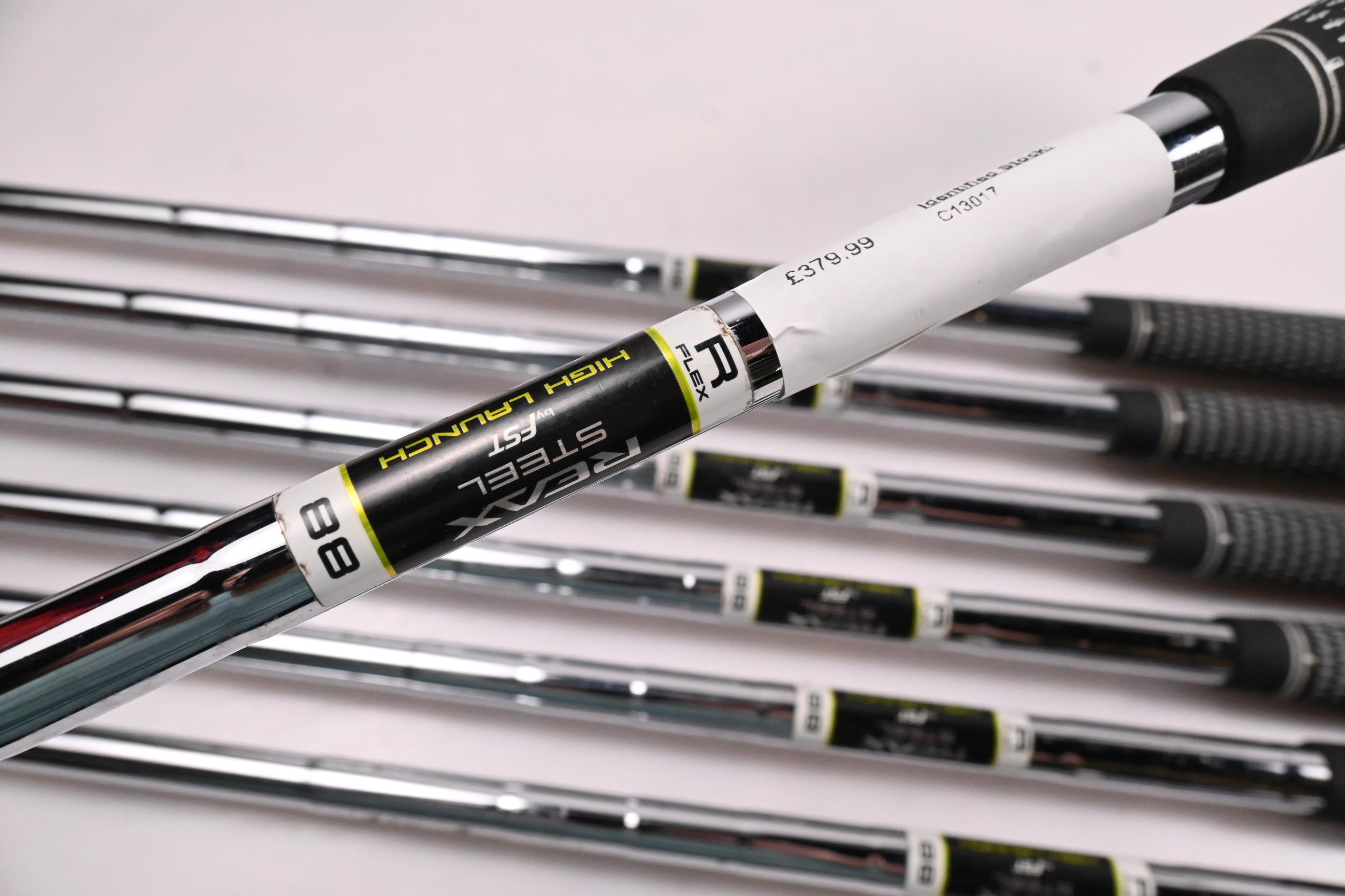Taylormade M2 2017 Irons / 5-PW+SW / Regular Flex REAX Steel 88 Shafts
