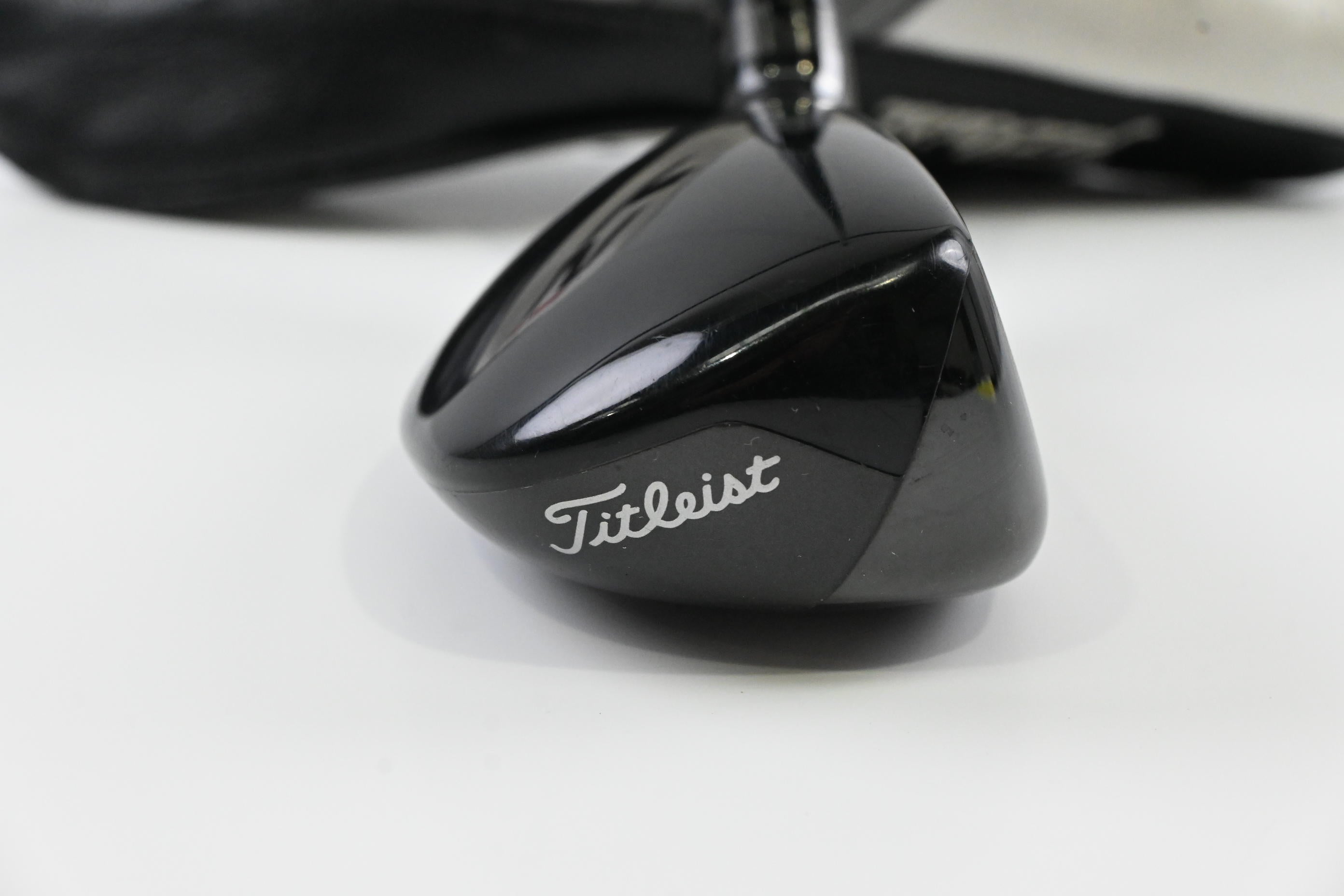 Titleist TSi3 #2 Hybrid / 18 Degree / Stiff Flex KBS Hybrid 80 Shaft