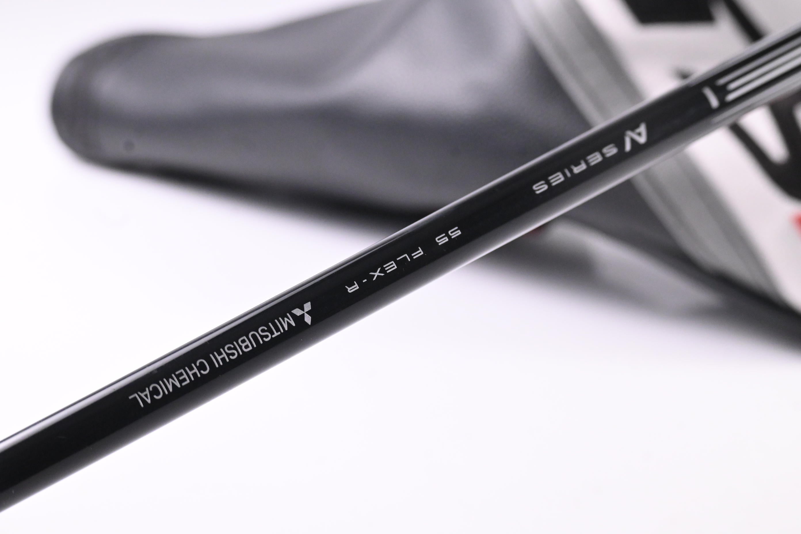 Titleist TSR2 Driver / 9 Degree / Regular Flex Tensei AV Blue 55 Shaft