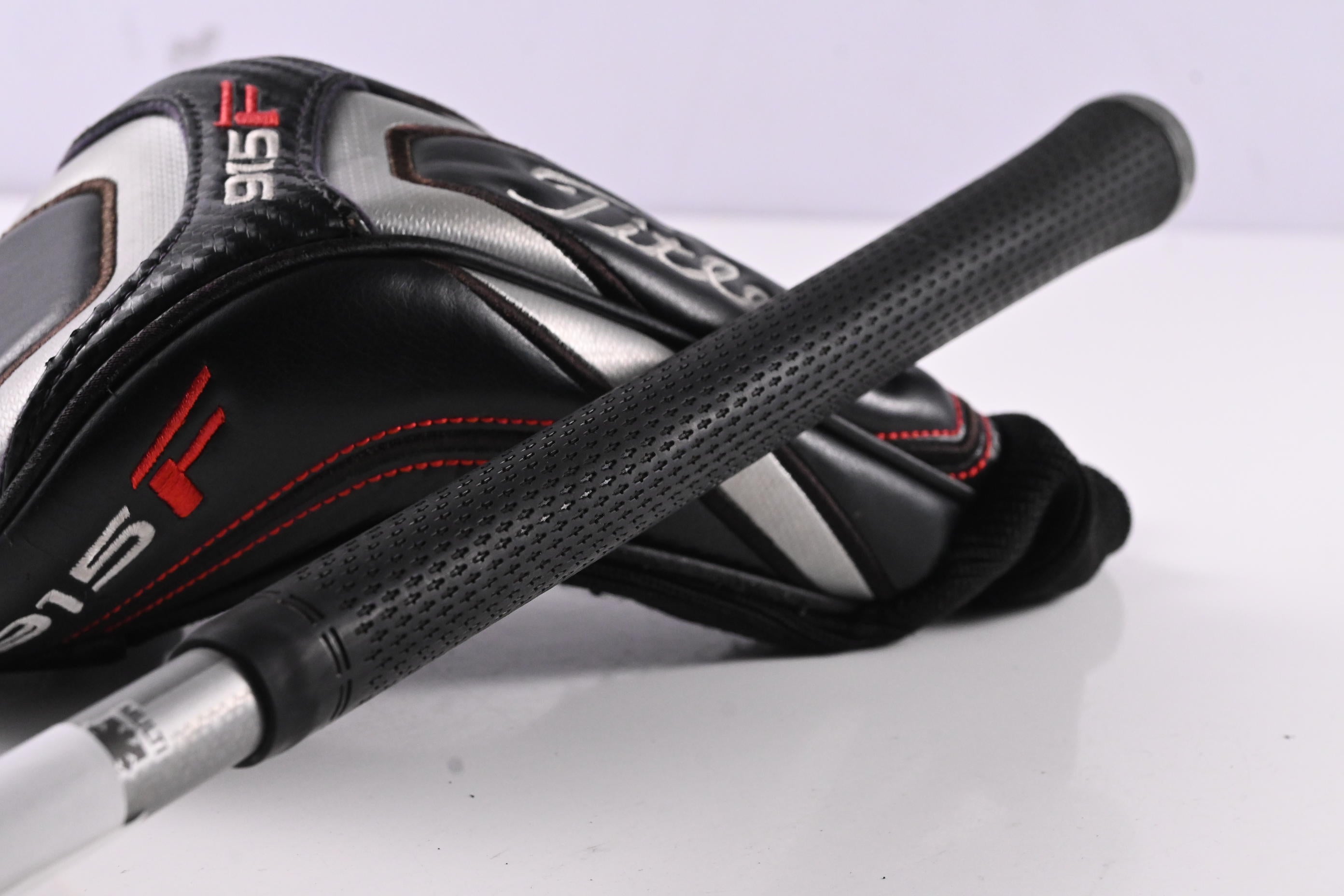 Titleist 915 F #3 Wood / 15 Degree / Stiff Flex Diamana Blue S+ 70 Shaft