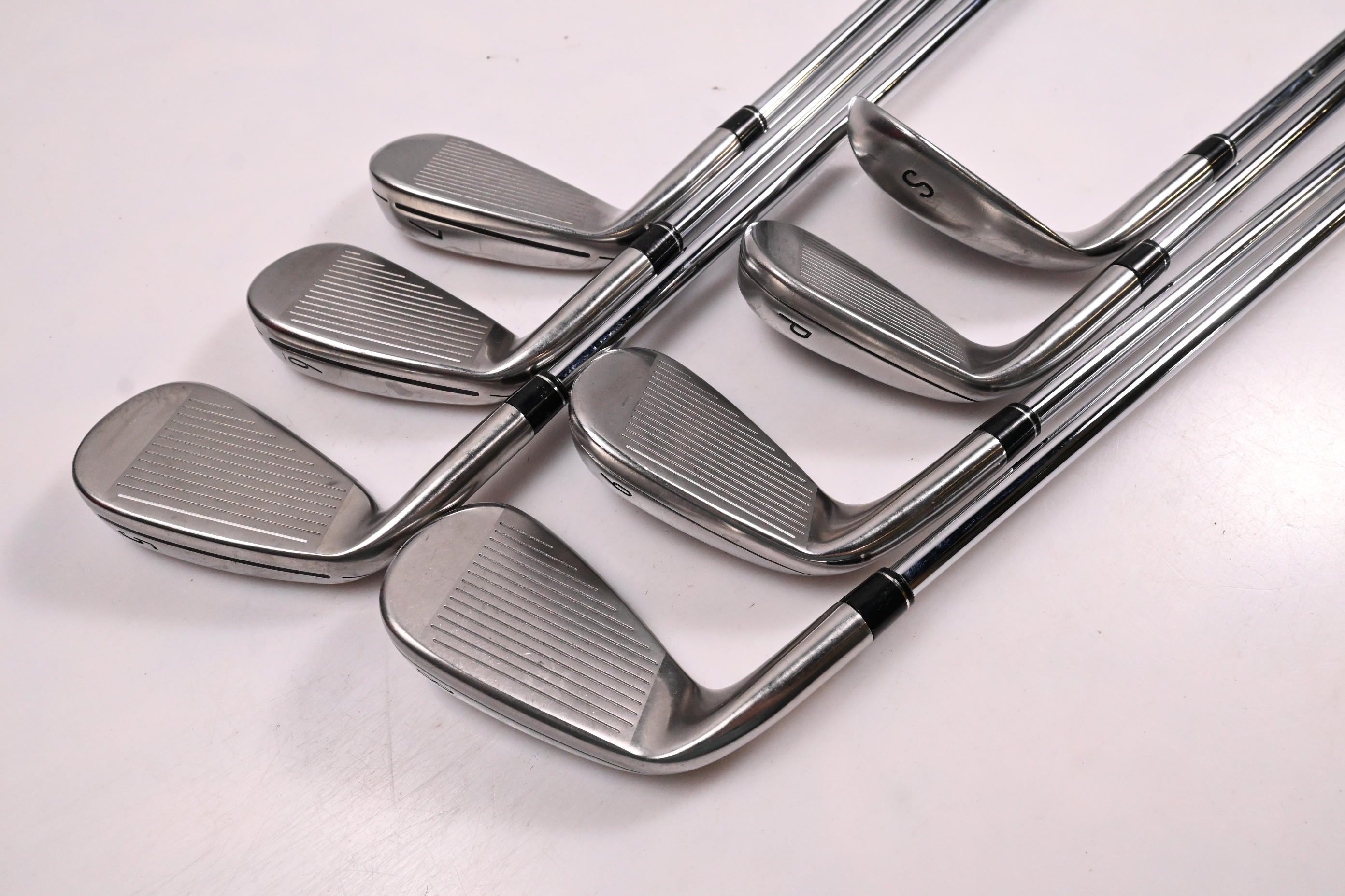 Taylormade M4 Irons / 5-PW+SW / Regular Flex KBS Max 85 Shafts