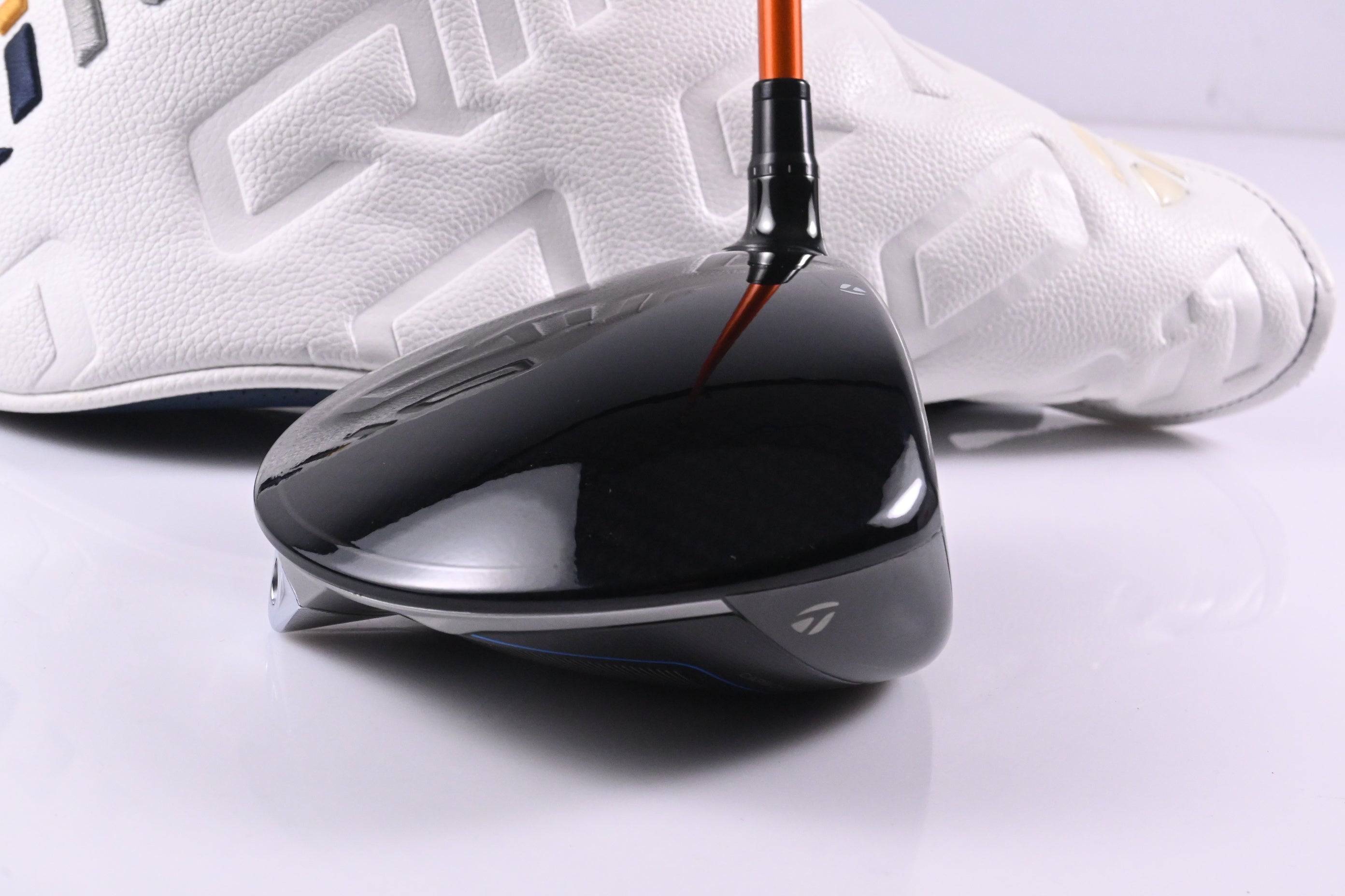 Taylormade Qi10 Driver / 10.5 Degree / X-Flex Tour AD DI-6 Shaft
