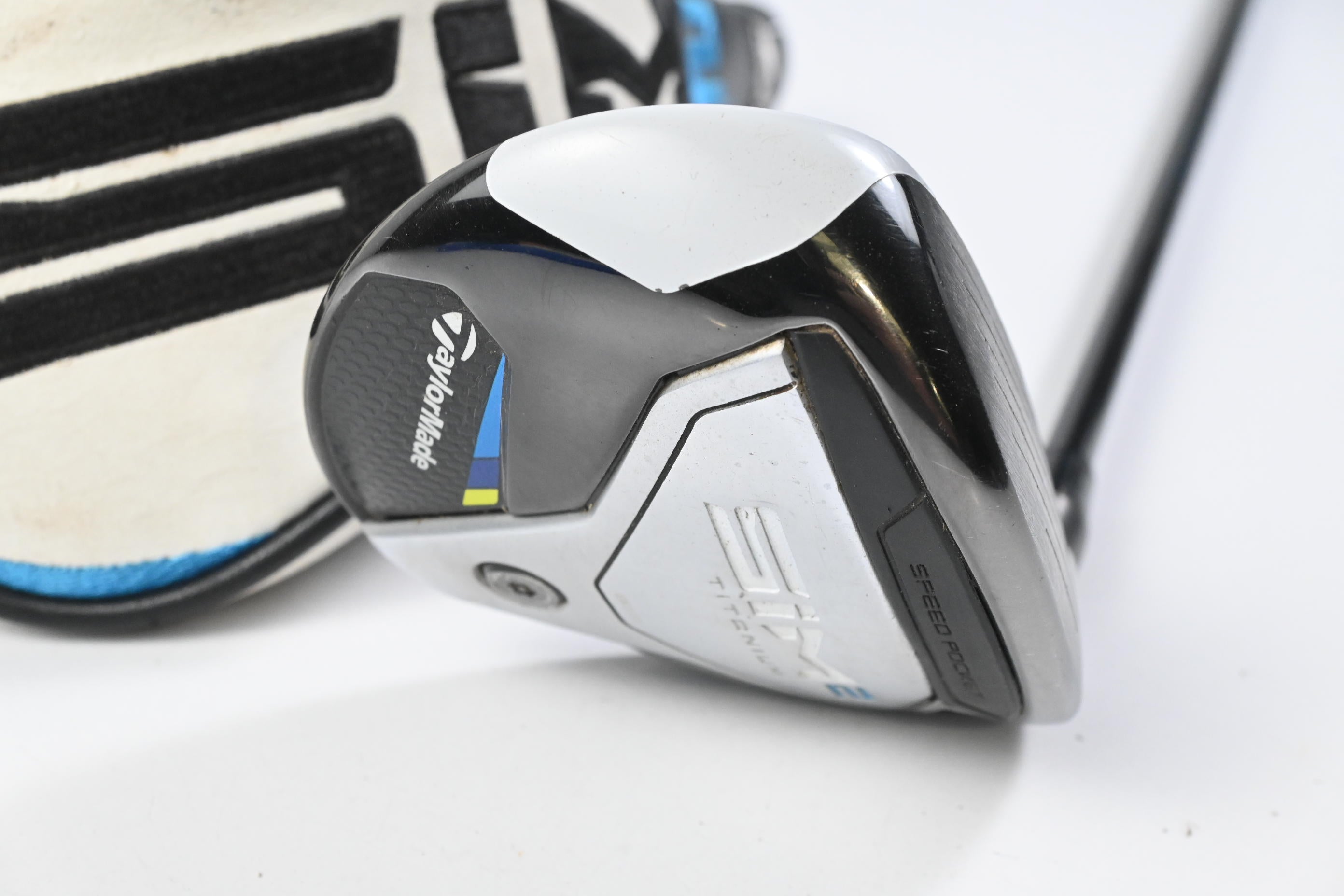 Taylormade SIM2 Ti #3 Wood / 15 Degree / Regular Flex Tensei AV RAW Blue 65
