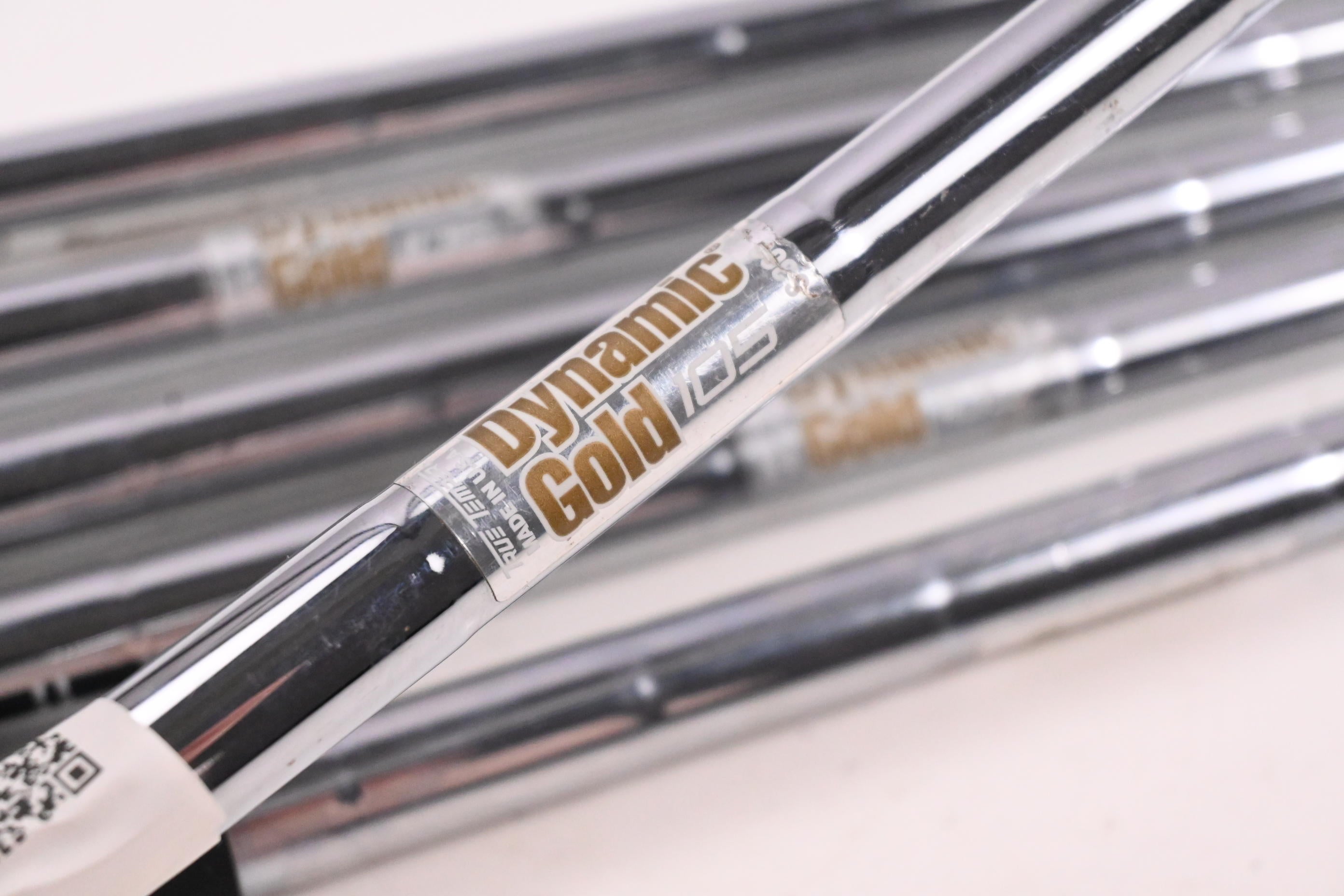 Dynamic Gold 105 S300 Iron Shafts / Stiff Flex / Set of 6 / .355" Taper Tip