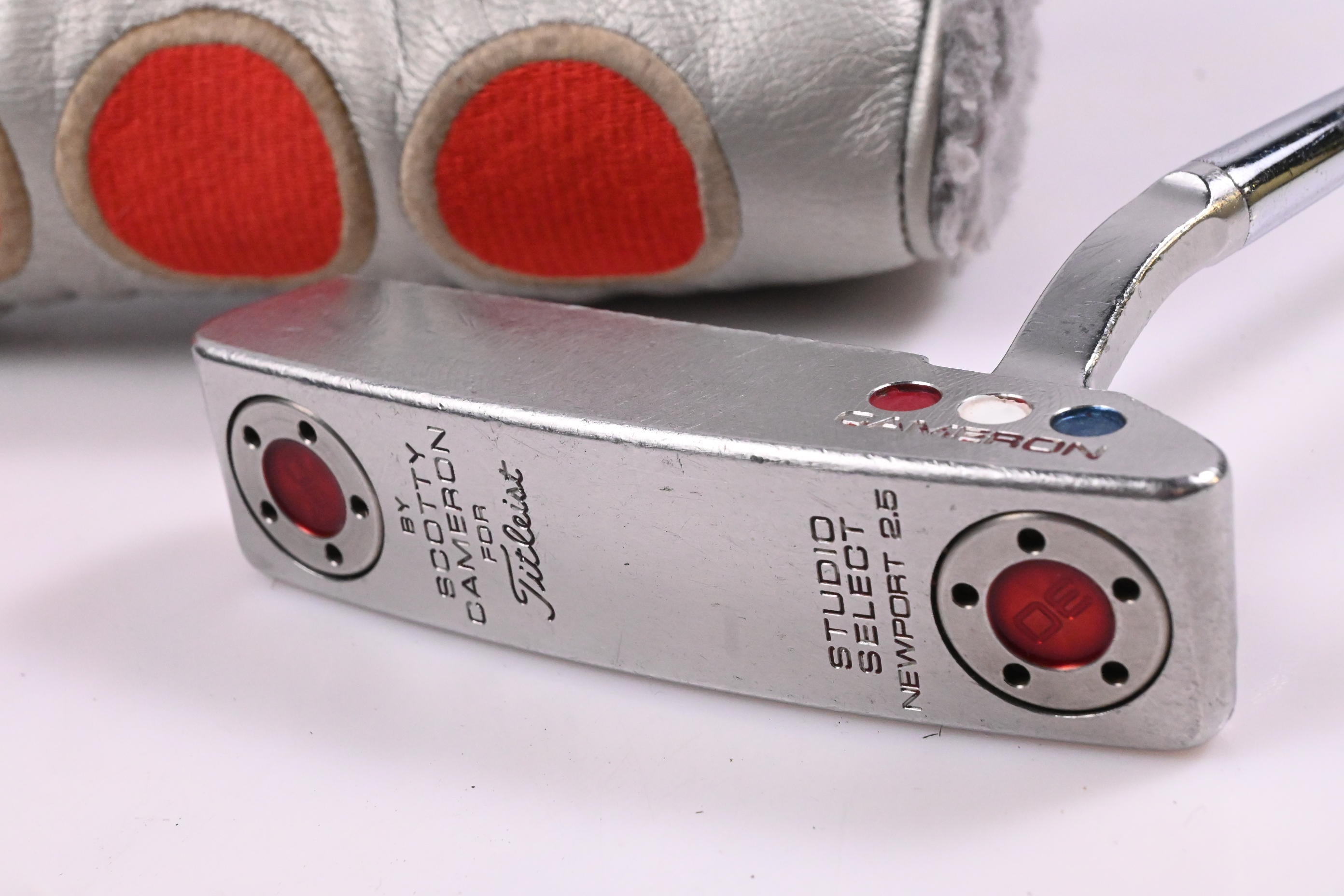 Scotty Cameron Studio Select Newport 2.5 Putter / 33 Inch
