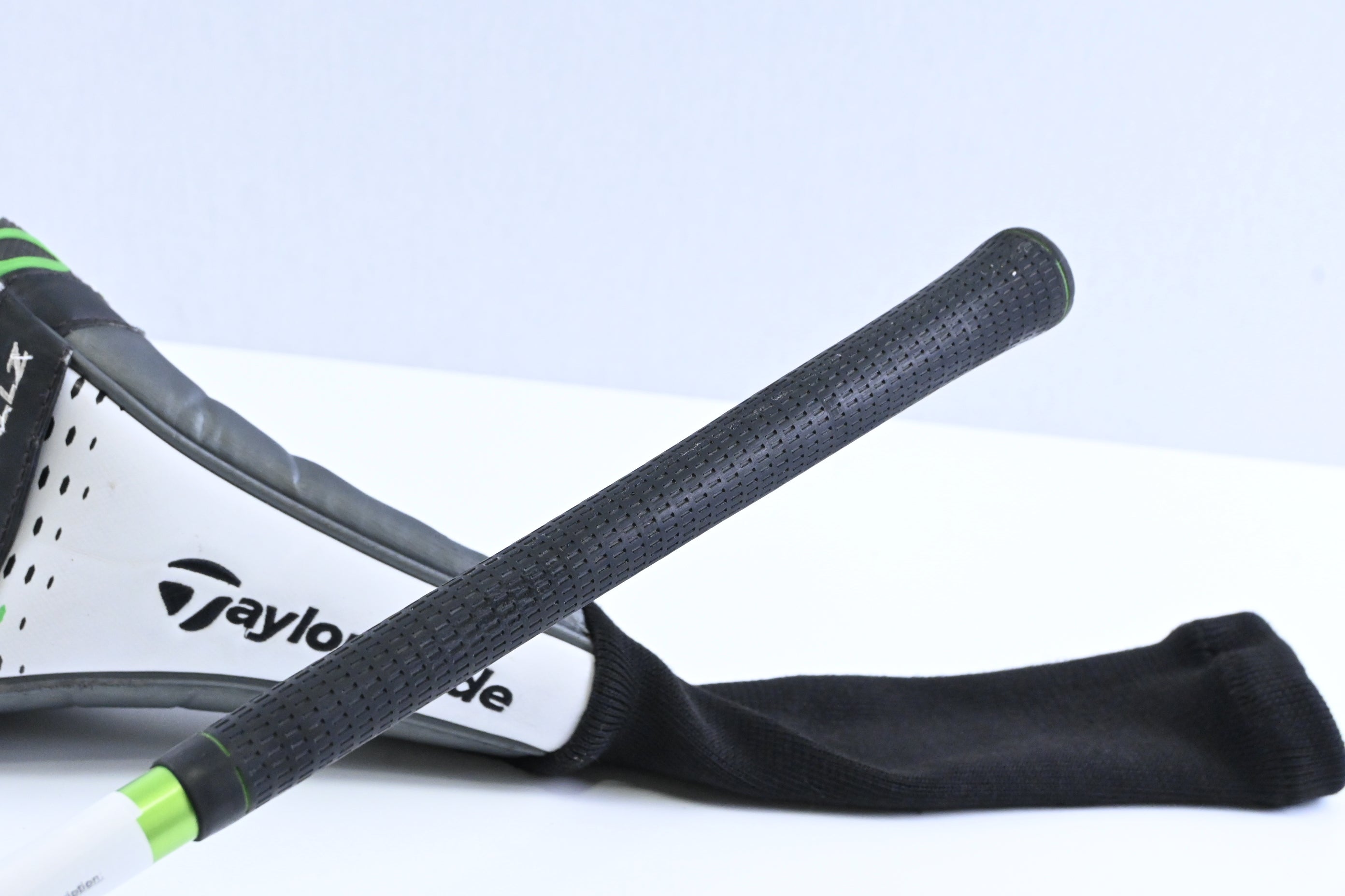 Taylormade RBZ Driver / 10.5 Degree / Regular Flex Matrix Ozik Xcon-5 Shaft