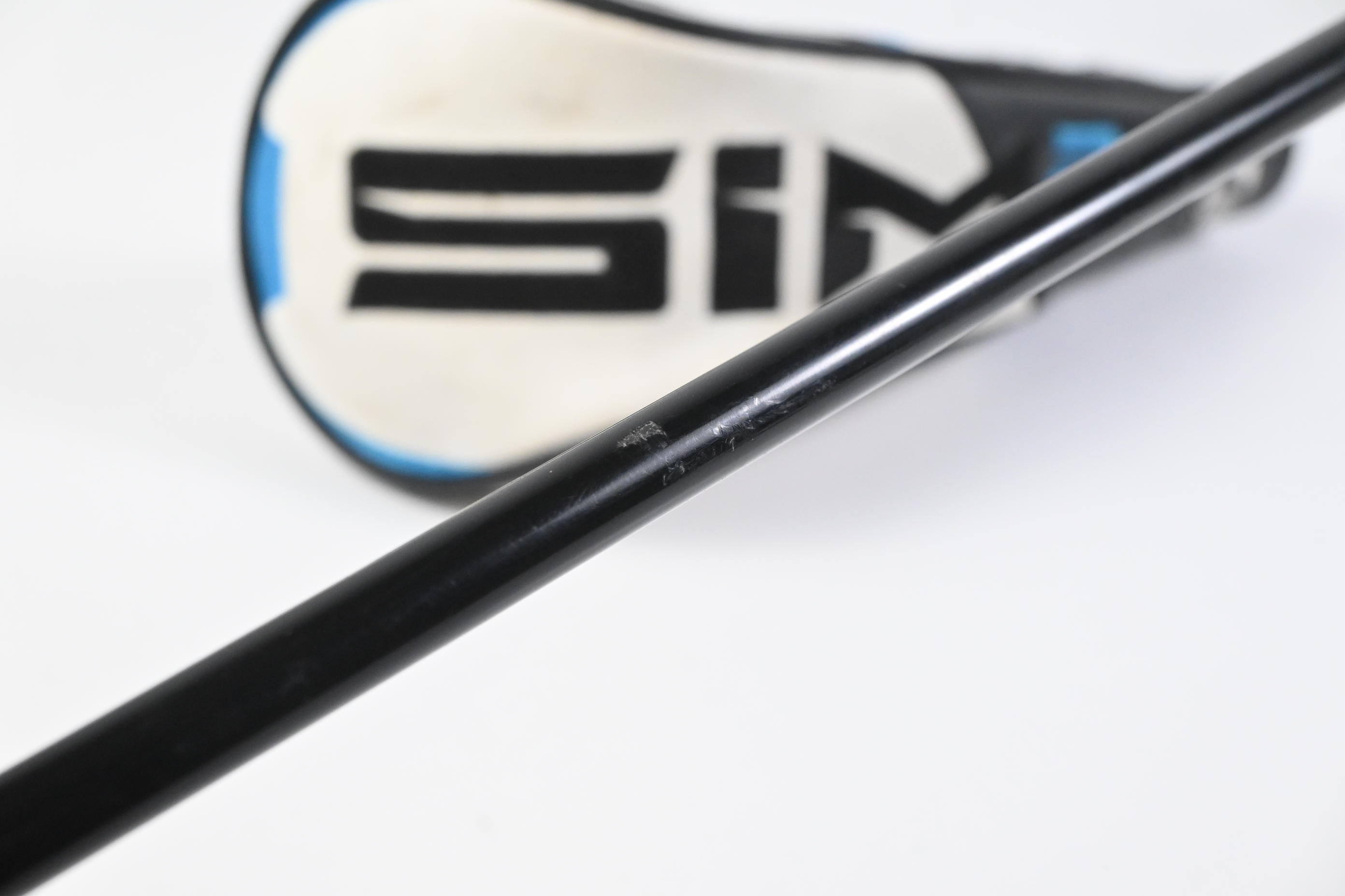 Taylormade SIM2 Ti #3 Wood / 15 Degree / Regular Flex Tensei AV RAW Blue 65