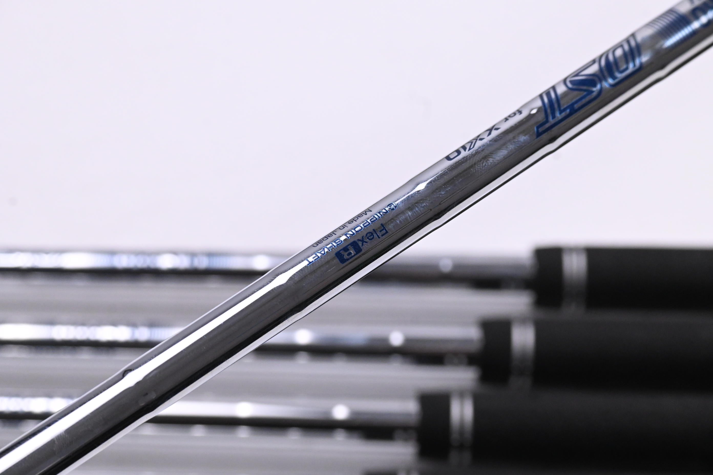 Left Hand XXIO 12 Irons / 6-PW / Regular Flex N.S.Pro 850GH Shafts