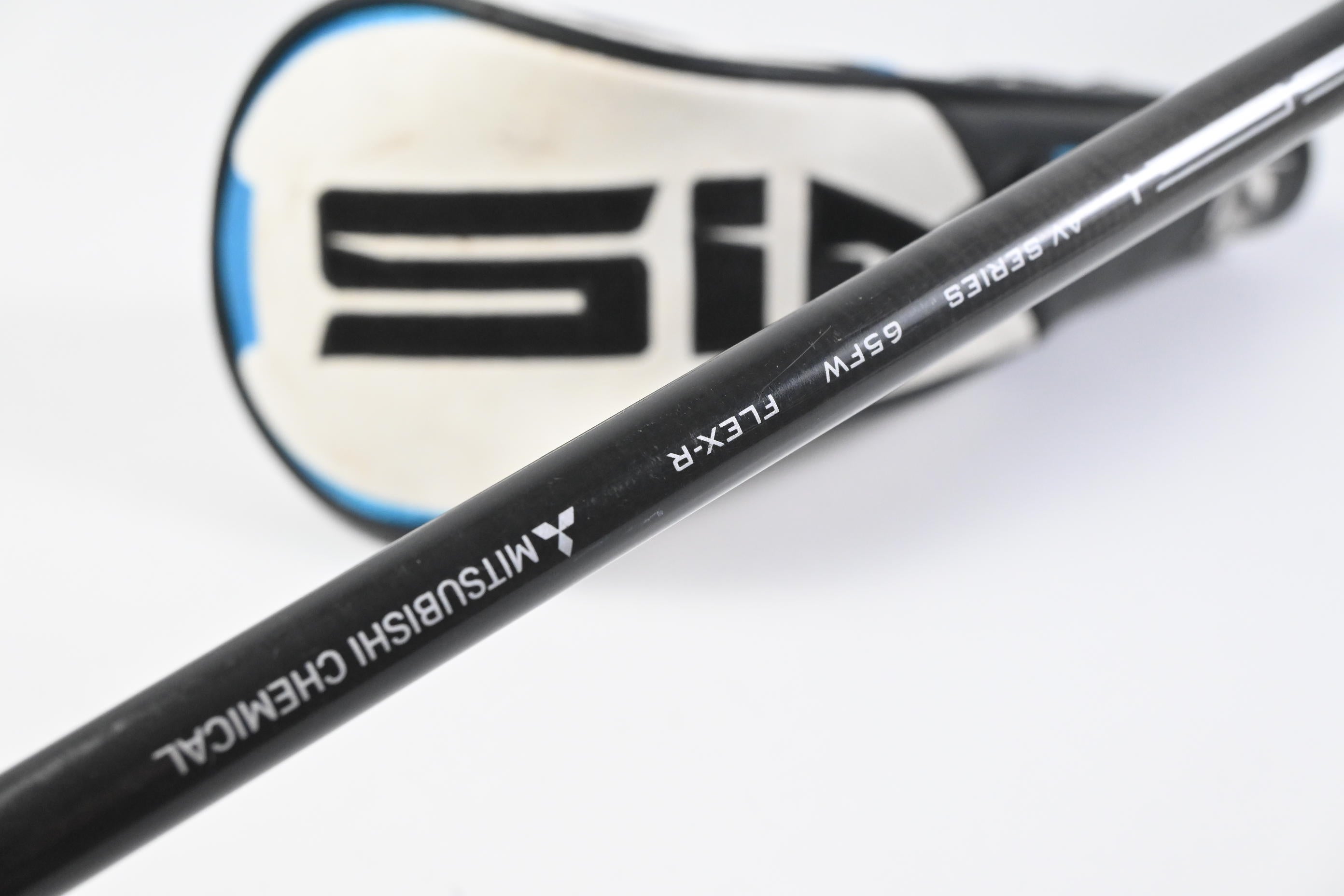 Taylormade SIM2 Ti #3 Wood / 15 Degree / Regular Flex Tensei AV RAW Blue 65
