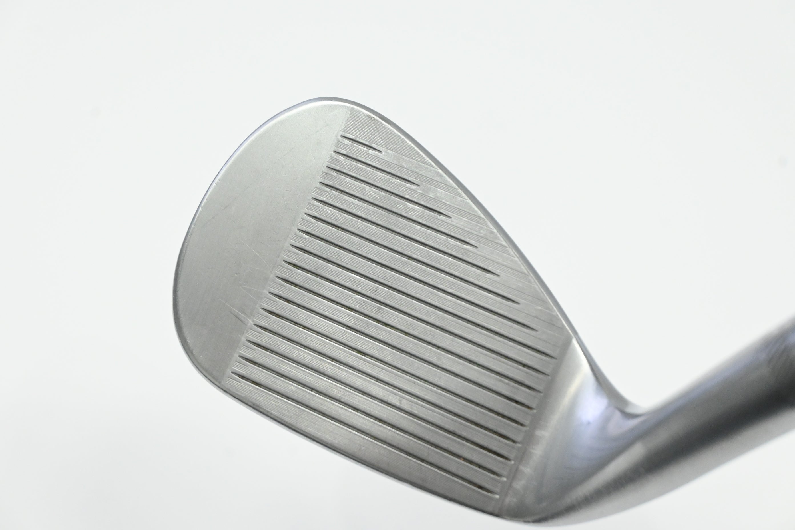 Titleist Vokey SM10 Pitching Wedge / 46 Degree / Stiff Flex Dynamic Gold 120