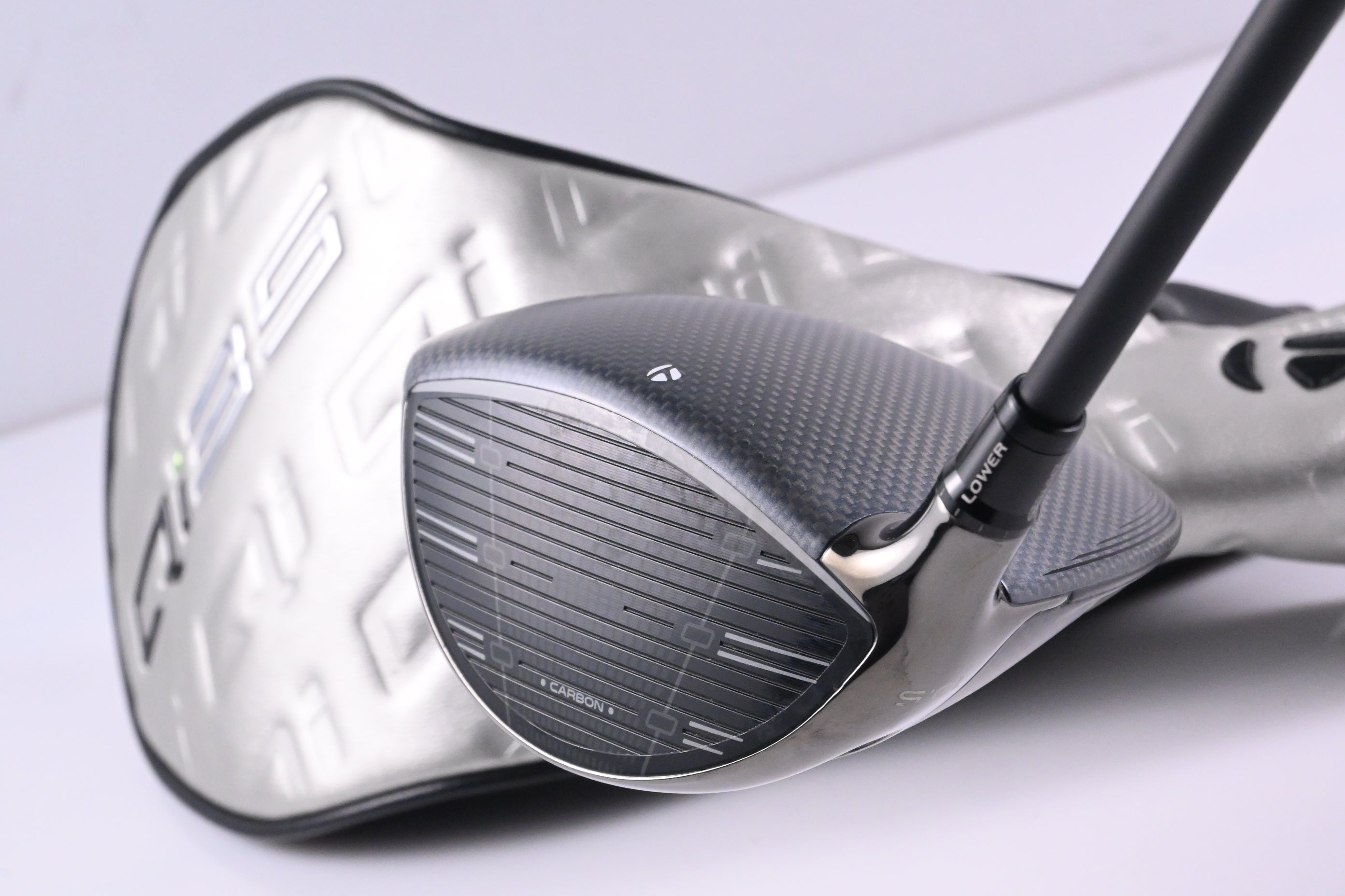 Taylormade Qi35 Driver / 10.5 Degree / X-Flex Kai'li Darkwaves Blue CB 60 Shaft