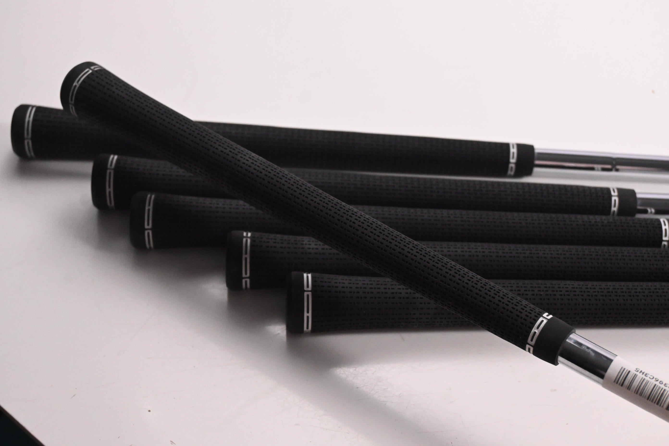 Dynamic Gold S200 Iron Shafts / Stiff Flex / Set of 6 / .355" Taper Tip