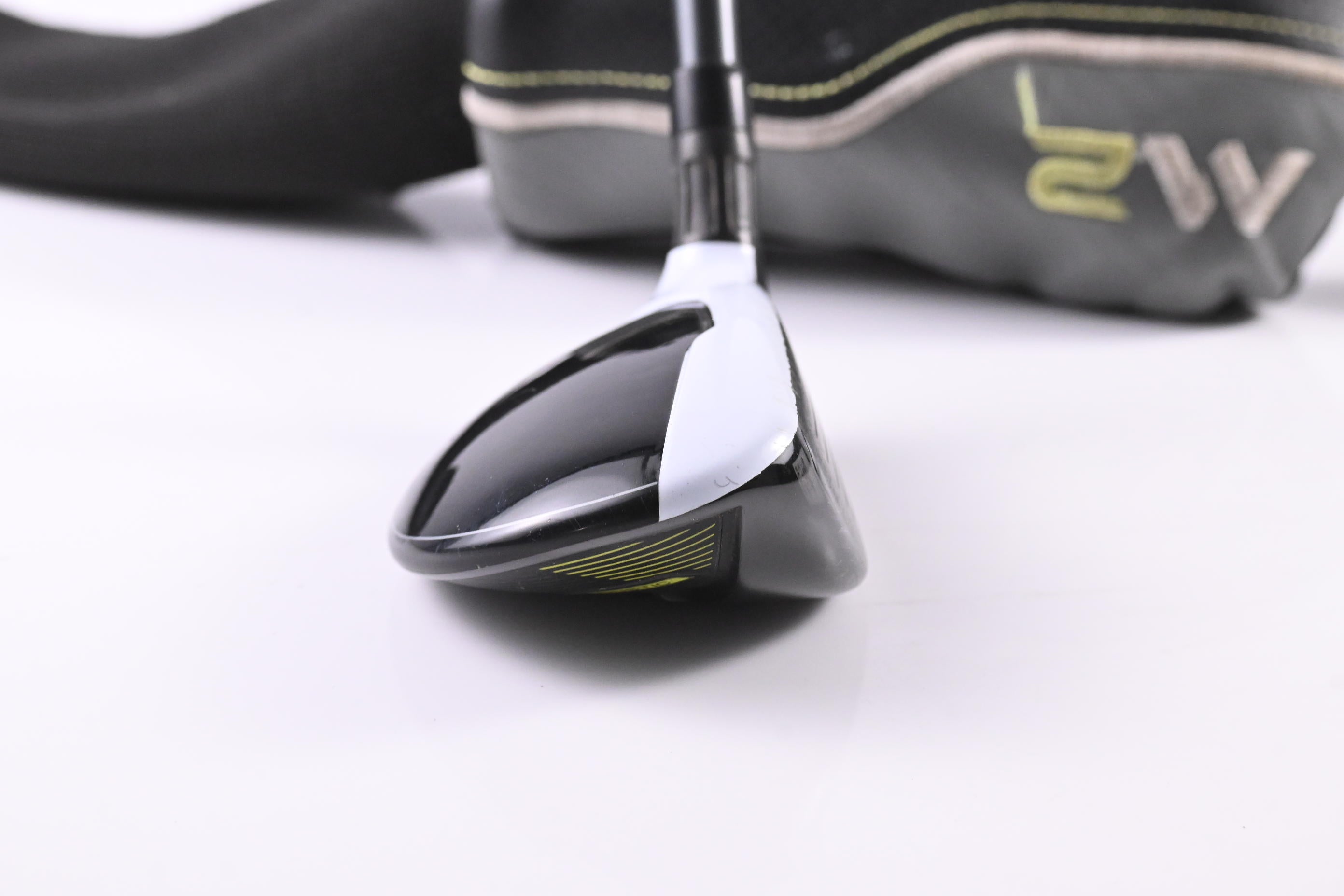Taylormade M2 2017 #3 Hybrid / 19 Degree / Regular Flex M2 Reax 65 Shaft