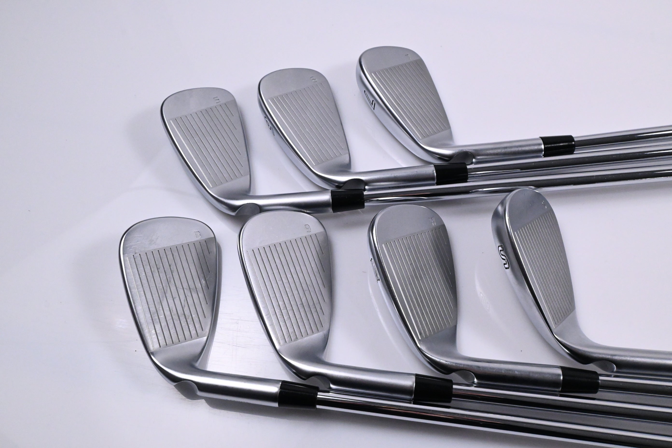 Ping G425 Irons / 5-PW+SW / Black Dot / Regular Flex Ping AWT 2.0 Shafts
