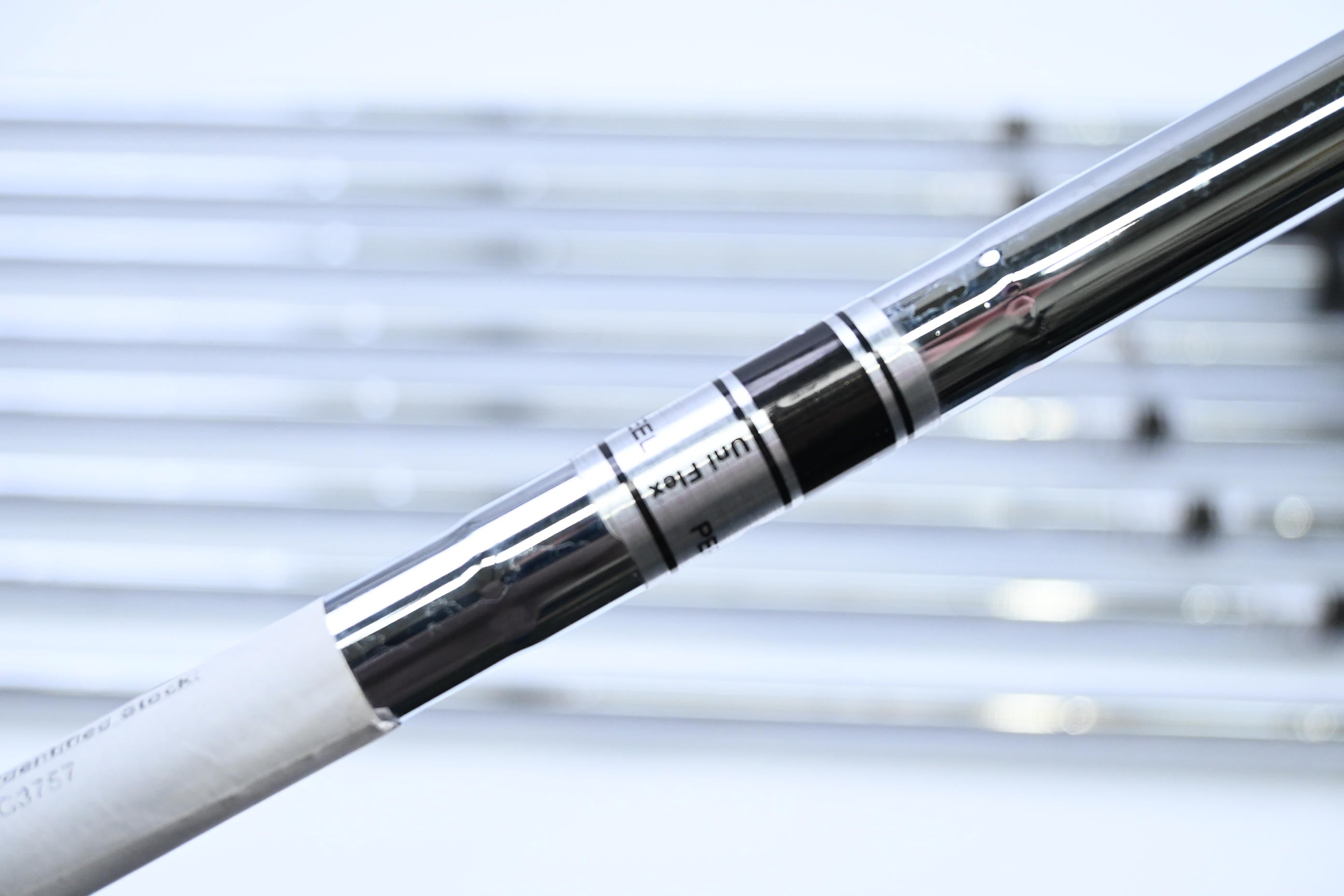 Adams Ovation 2 Irons / 4-PW+SW+LW / Uniflex Adams Ovation 2 Shafts