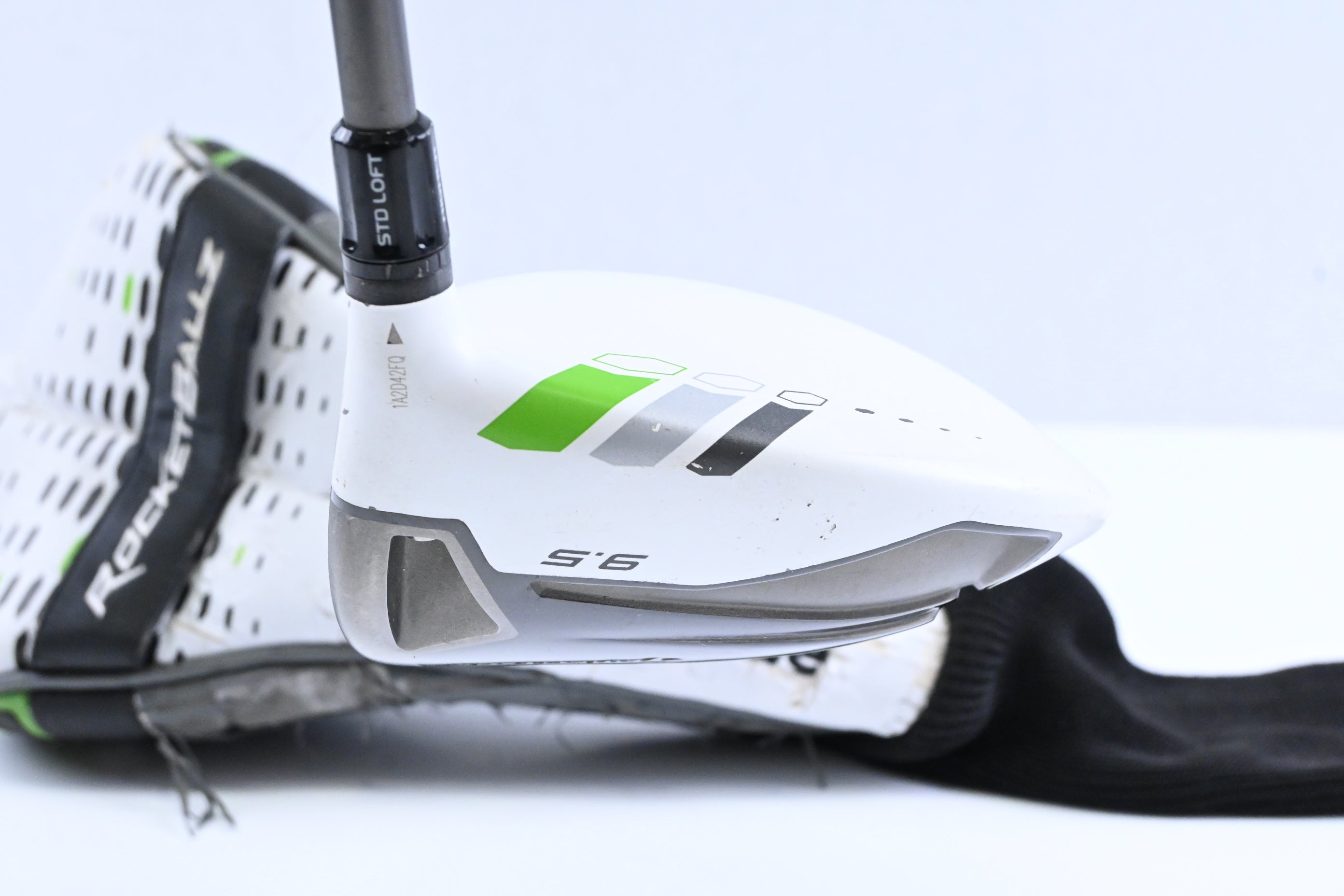 Taylormade RBZ Driver / 9.5 Degree / Regular Flex Matrix Ozik Xcon-5 Shaft