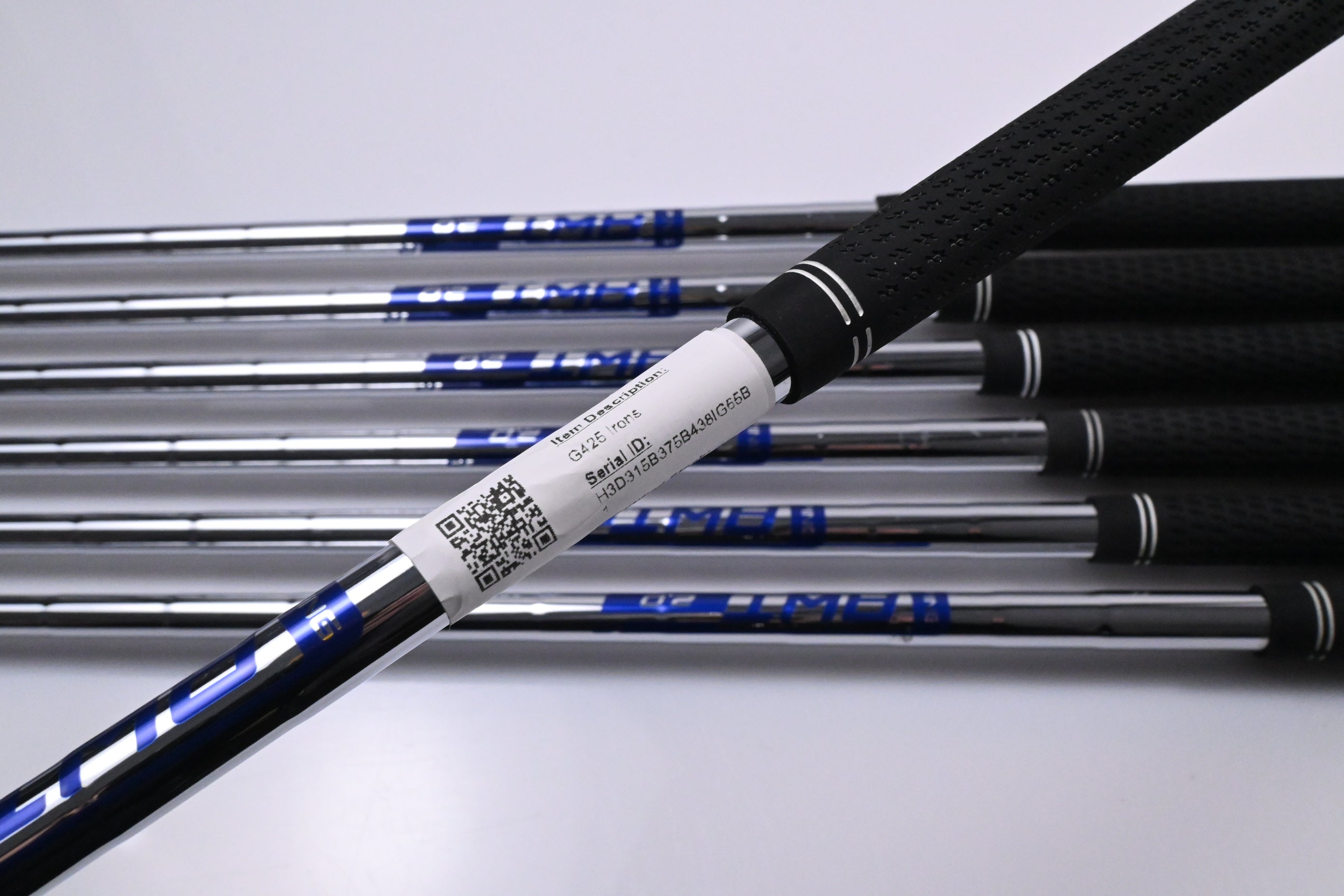 Ping G425 Irons / 5-PW+SW / Black Dot / Regular Flex Ping AWT 2.0 Shafts