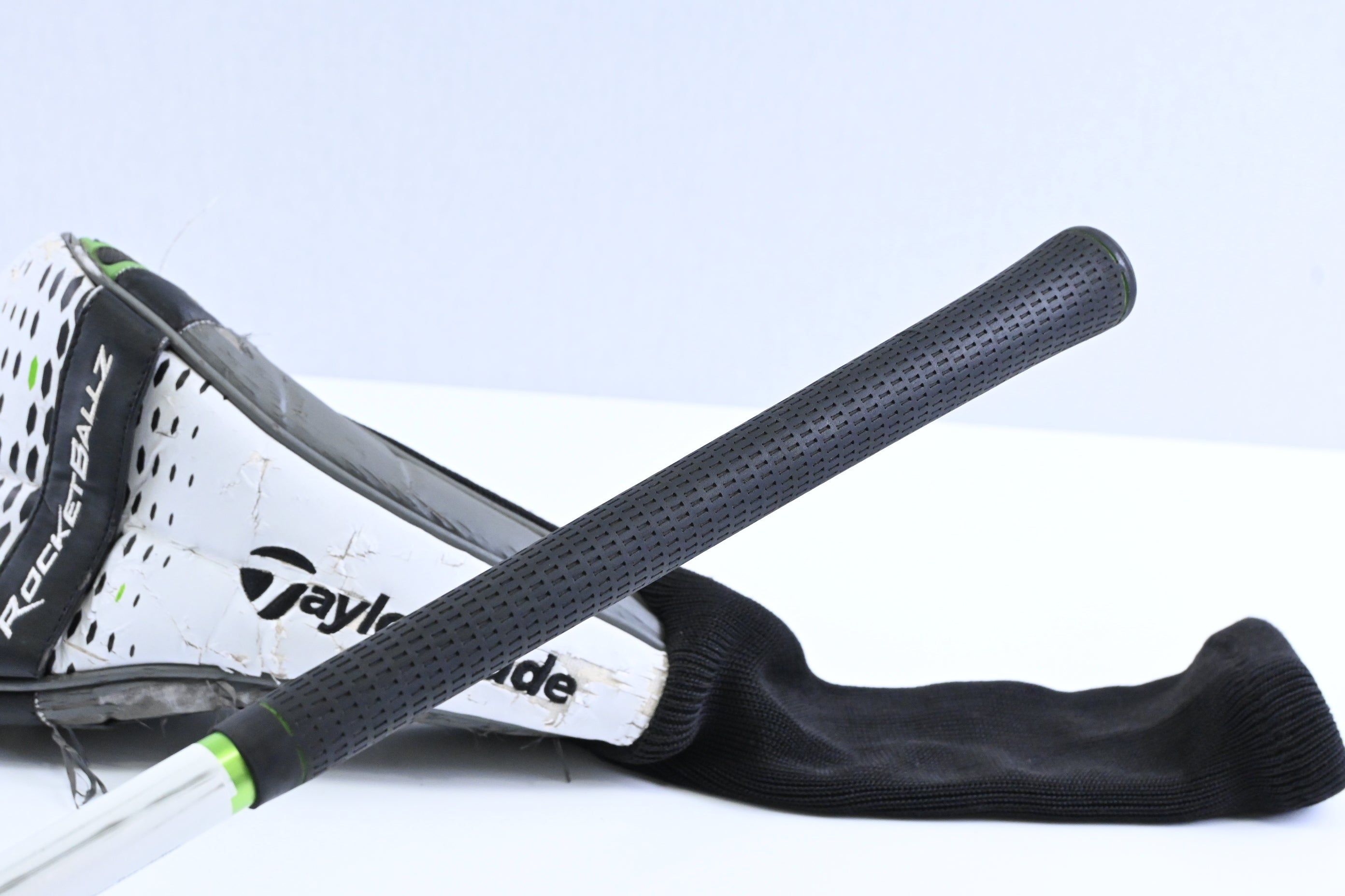 Taylormade RBZ Driver / 9.5 Degree / Regular Flex Matrix Ozik Xcon-5 Shaft