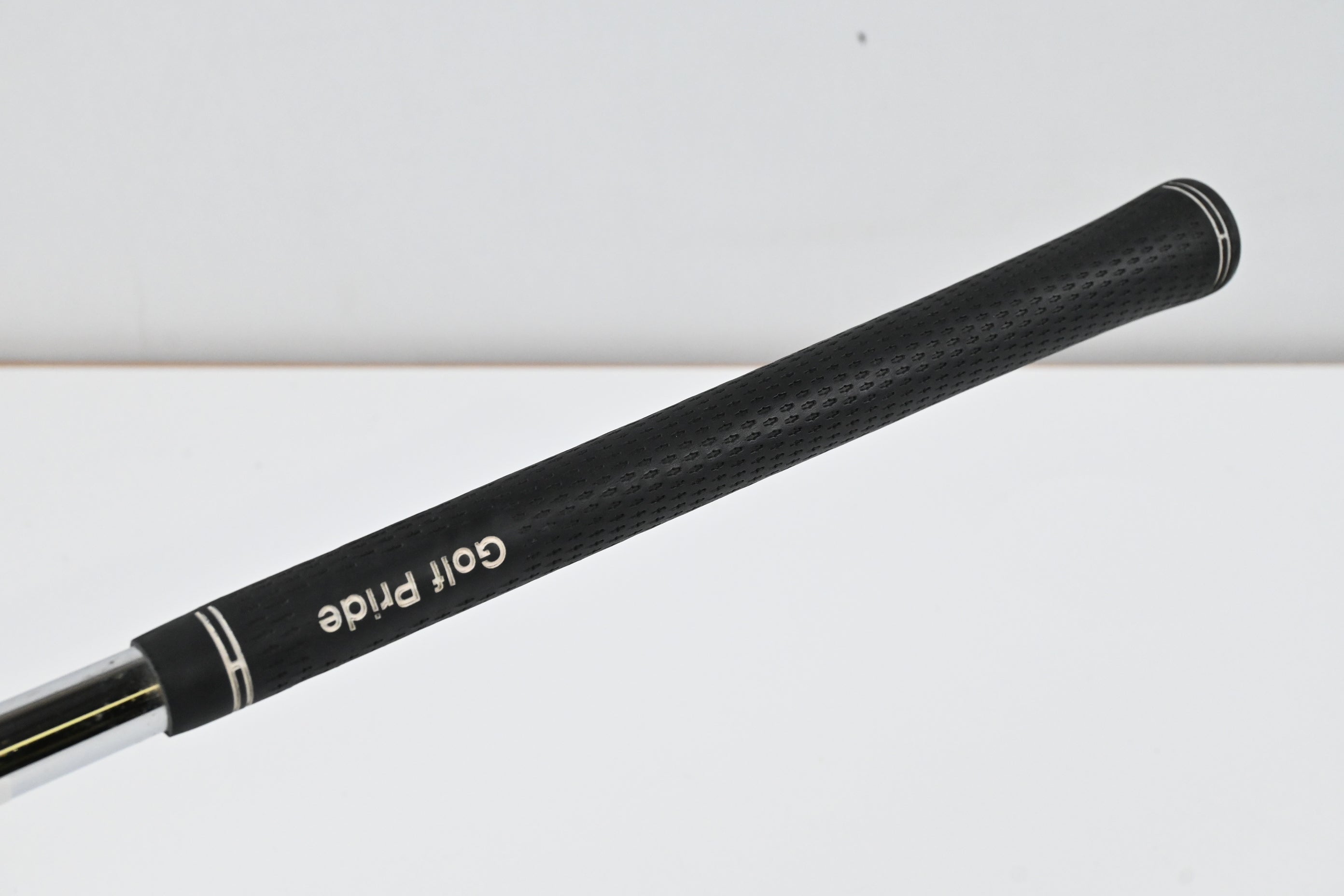 Titleist 695CB #9 Iron / X-Flex Dynamic Gold SL X100 Shaft