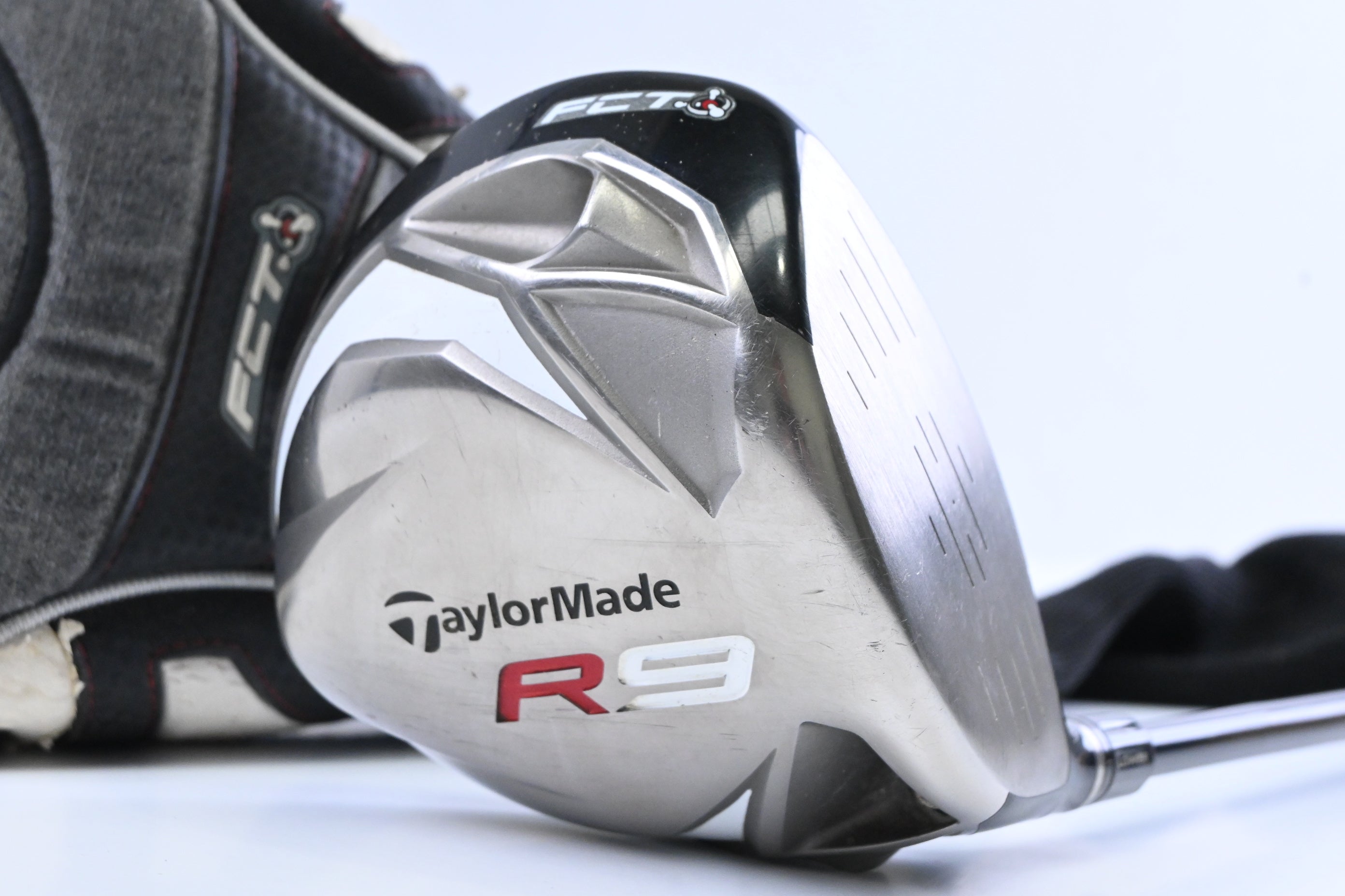 Taylormade R9 Driver / 9.5 Degree / X-Flex Project X Shaft