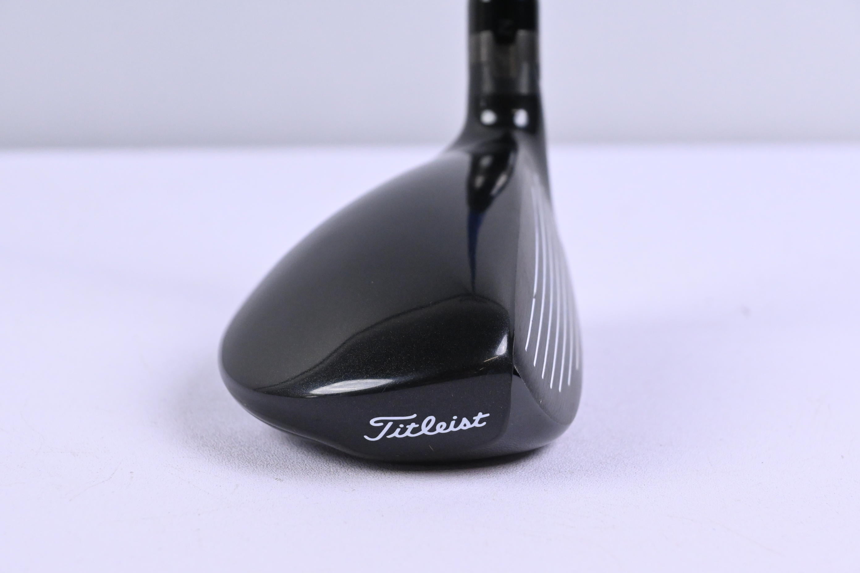 Titleist 913H #3 Hybrid / 21 Degree / Stiff Flex Diamana S+ 82 Shaft