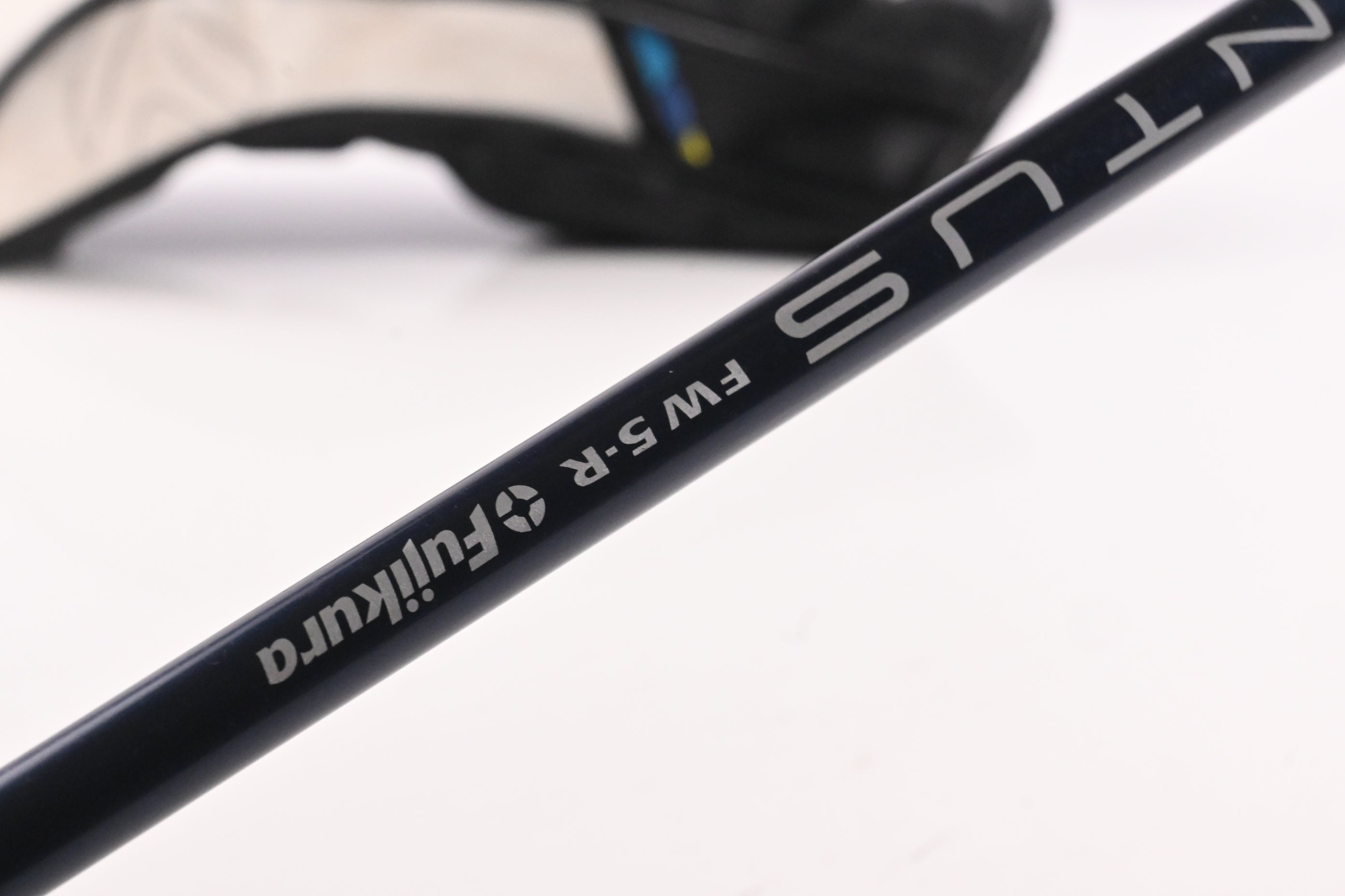 Taylormade SIM2 Max #5 Wood / 18 Degree / Regular Flex Ventus Blue 5 Shaft