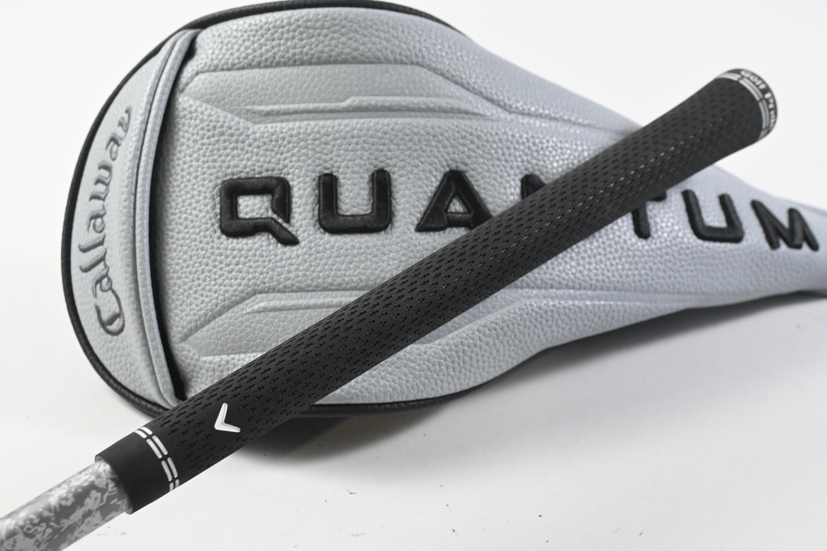 Callaway Quantum Max Driver / 12 Degree / Regular Flex Denali Frost Silver 50