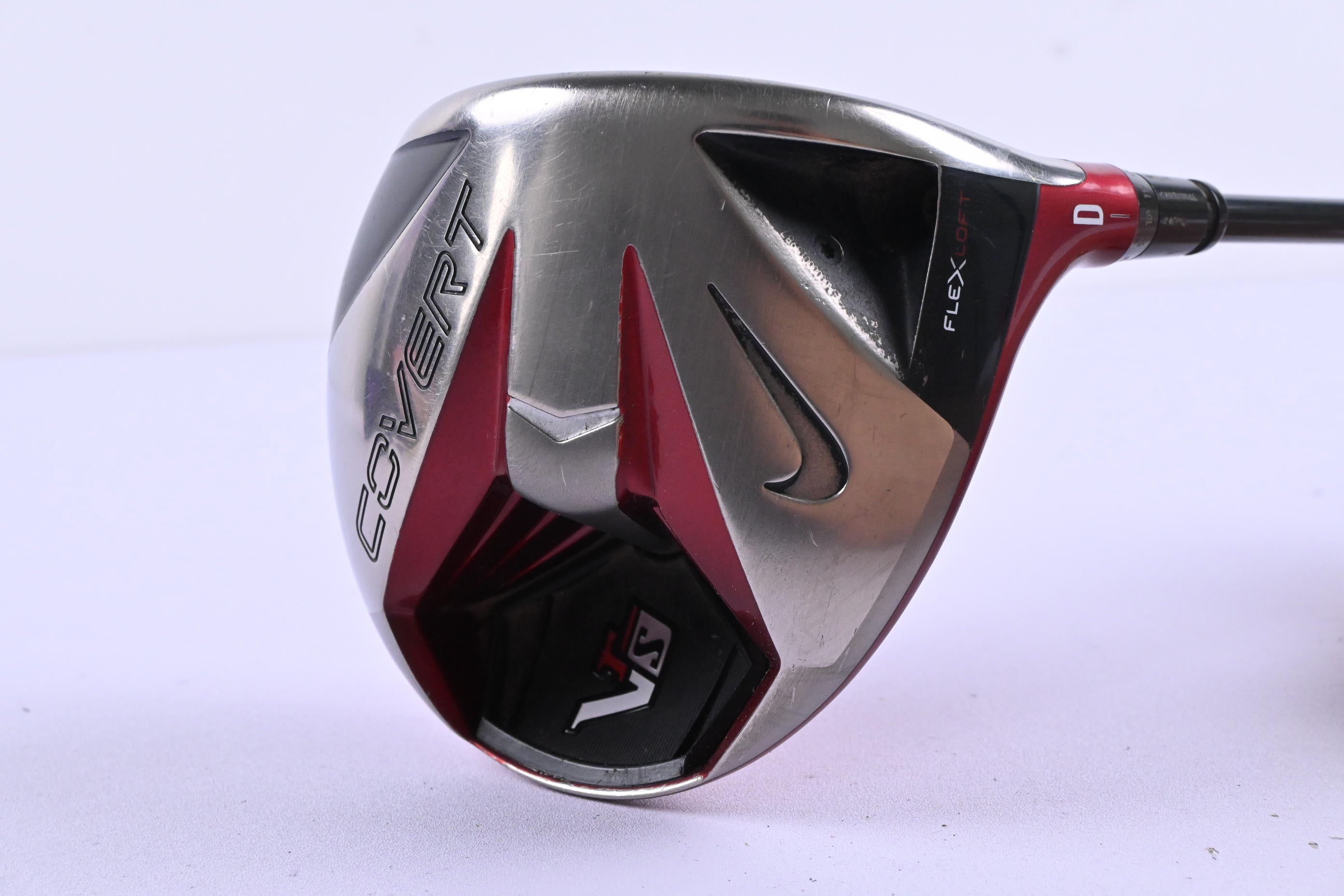 Nike VR-S Covert Driver / 10.5 Degree / Regular Flex Kuro Kage Red 50 Shaft
