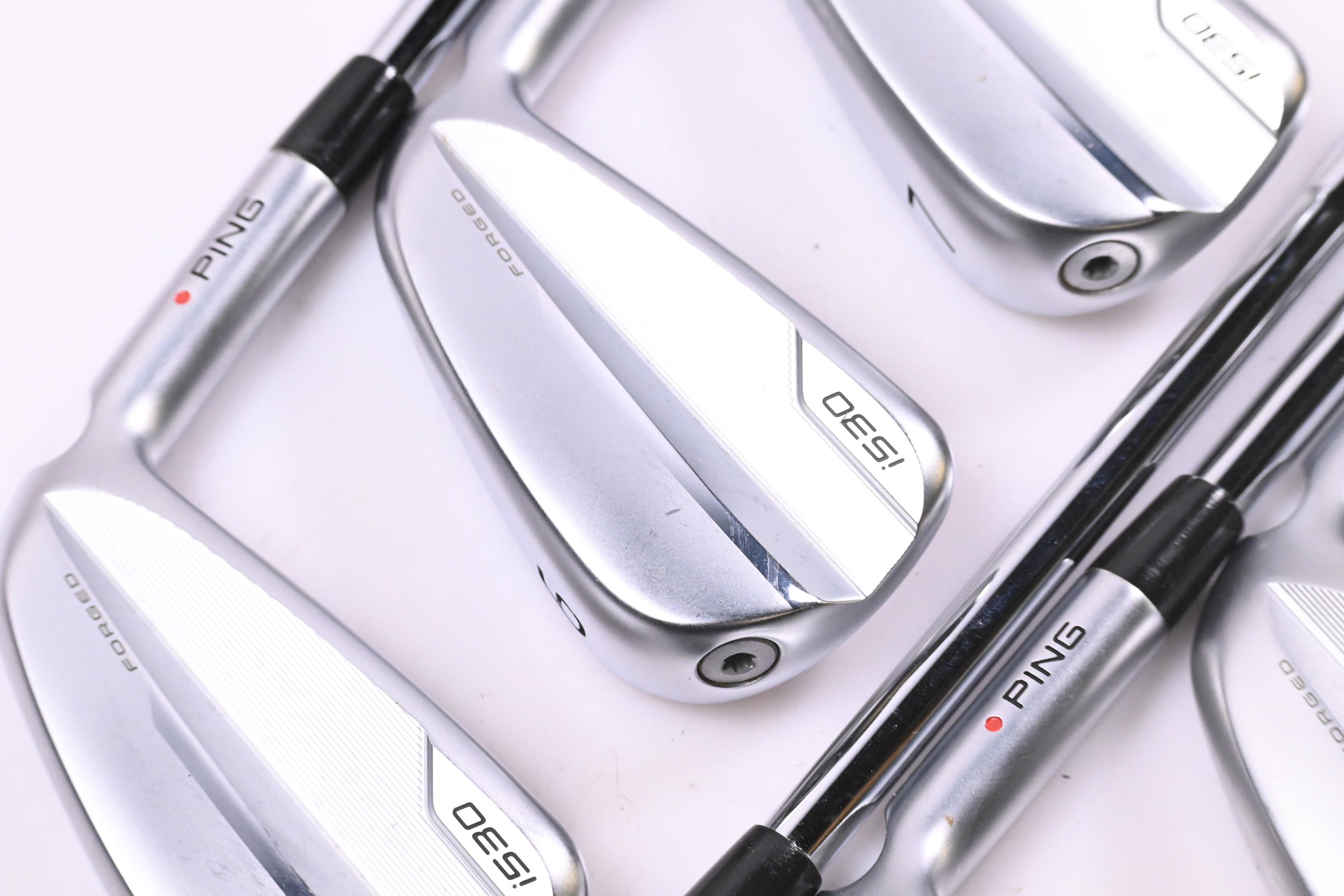 Ping i530 Irons / 5-PW+GW / Red Dot / Stiff Flex Dynamic Gold Mid 115 S300