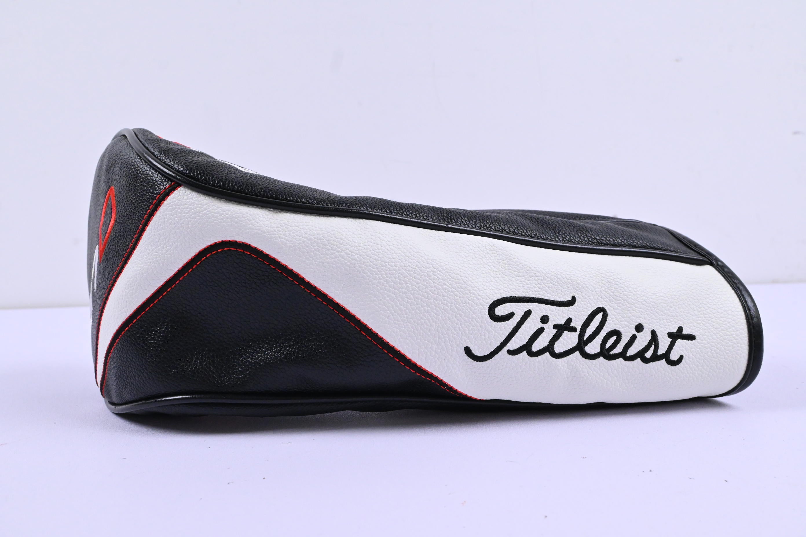 Titleist 917 D2 Driver / 10.5 Degree / Regular Flex Diamana M+ Ltd 50 Shaft