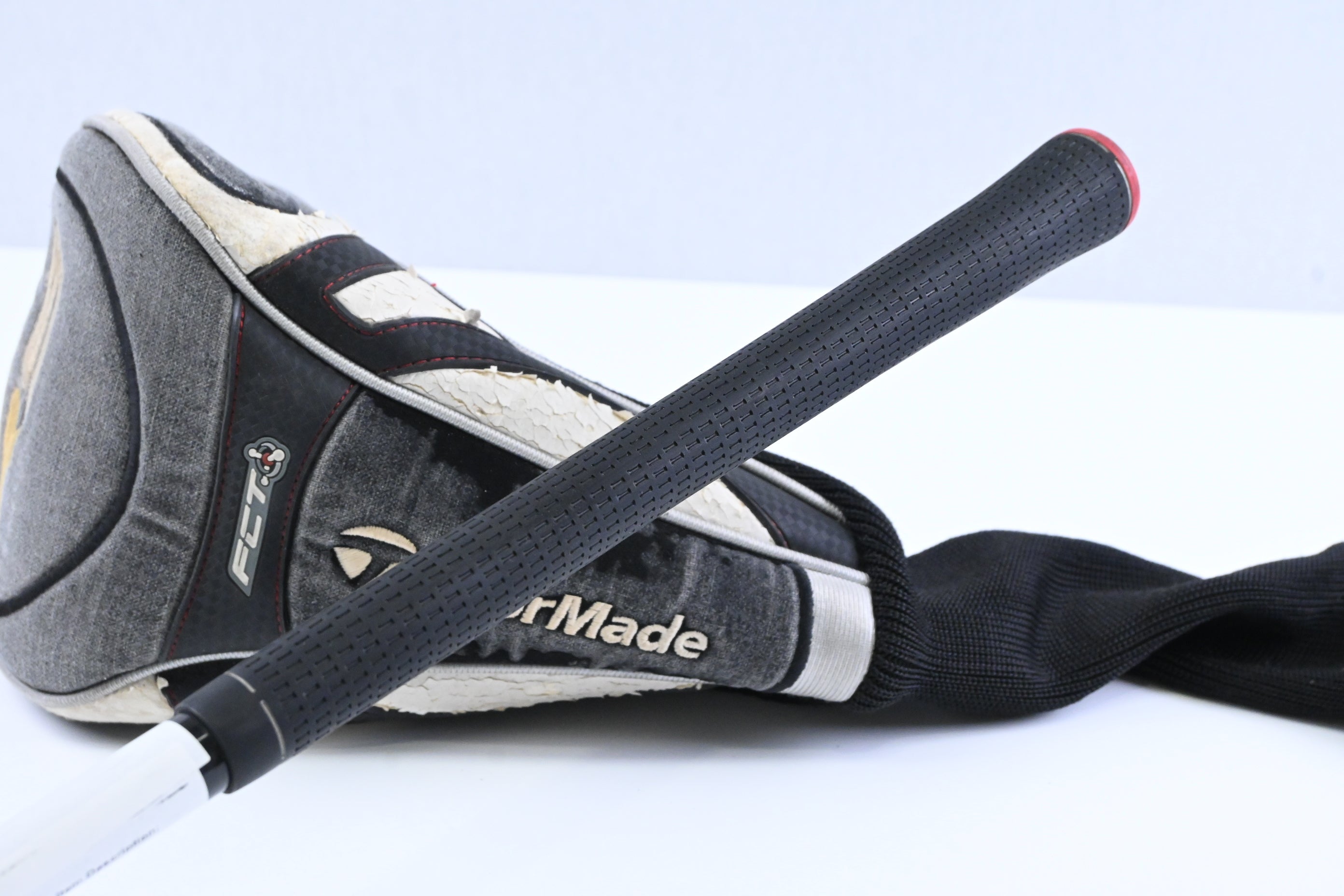 Taylormade R9 Driver / 9.5 Degree / X-Flex Project X Shaft