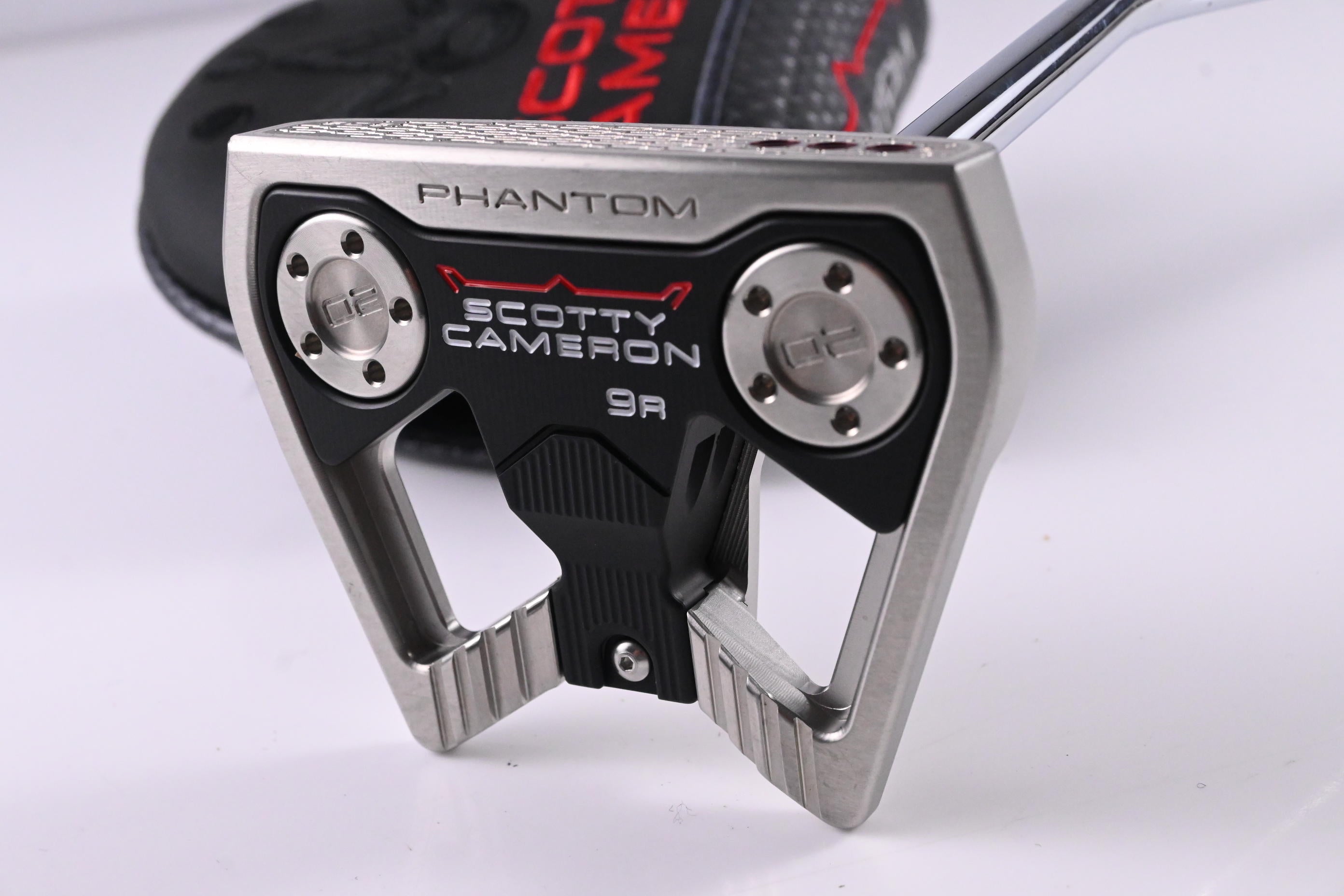 Scotty Cameron 2026 Phantom 9R Putter / 33 Inch