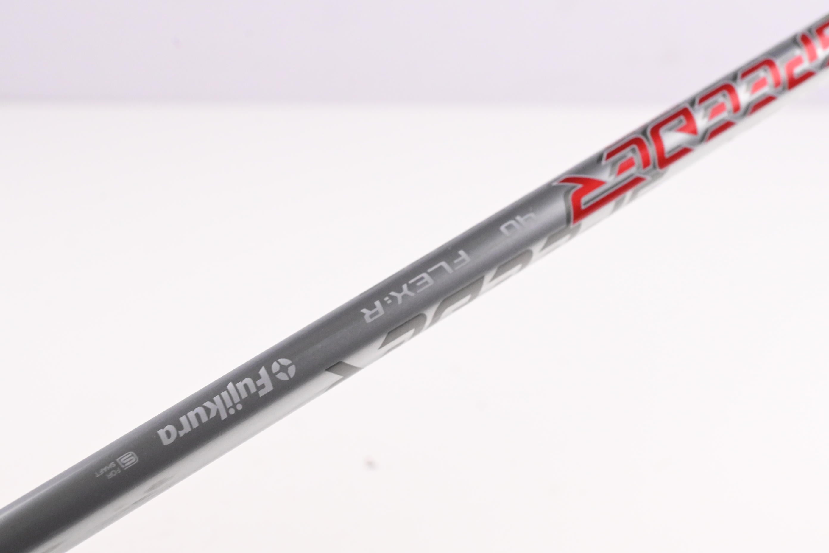 Titleist GT2 Driver / 9 Degree / Regular Flex Fujikura Air Speeder 40 Shaft